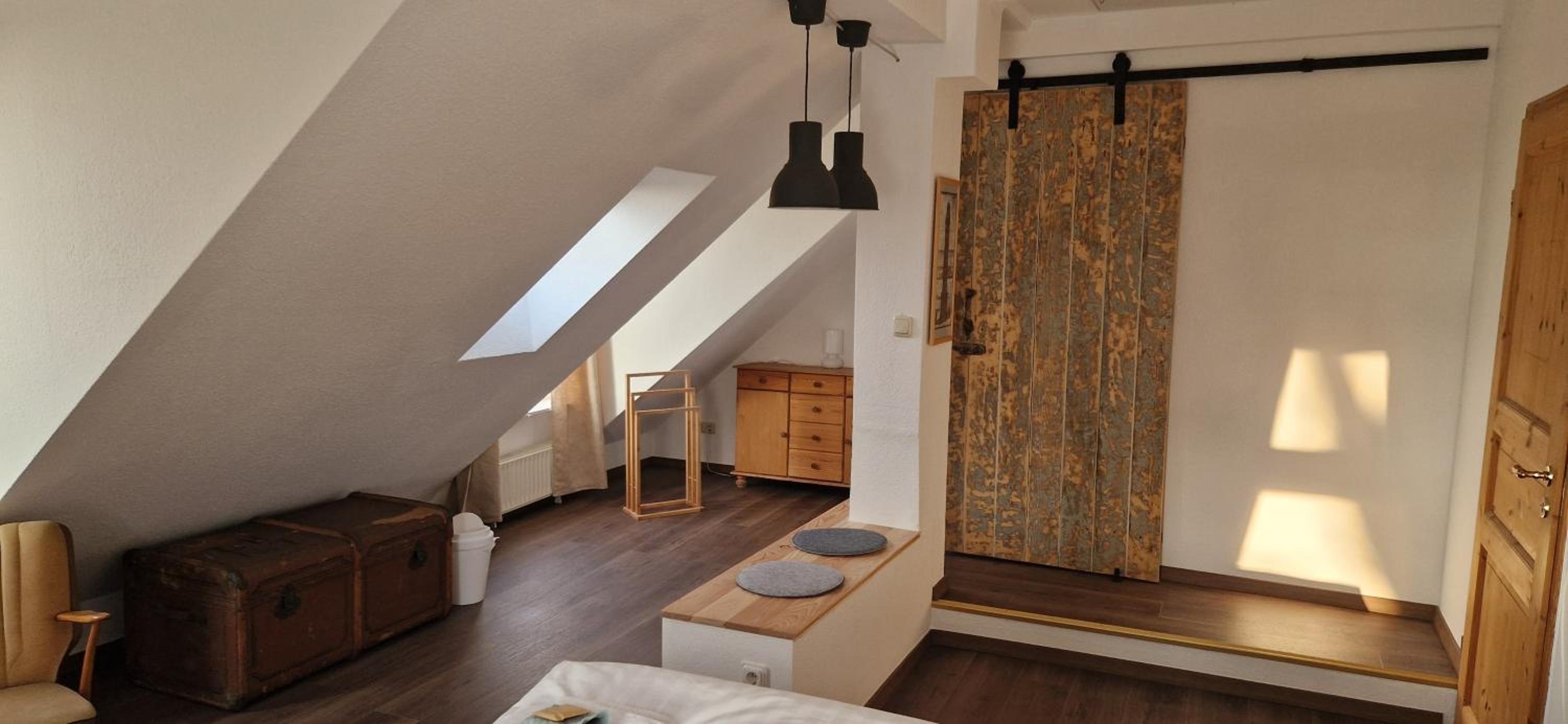 Large Double Room photo 3