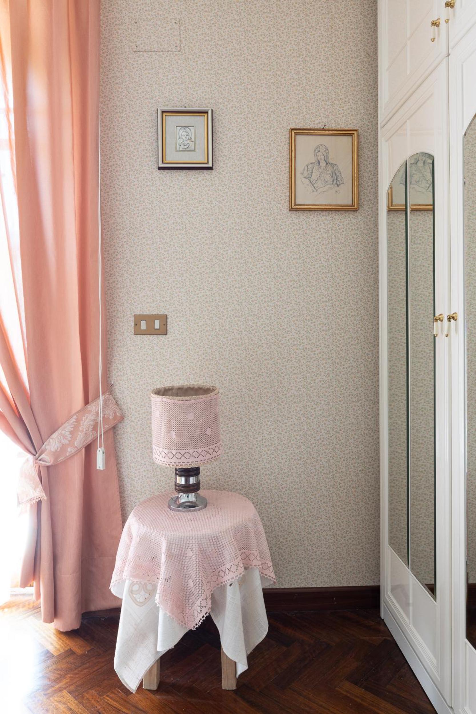 Double Room - Photo 8