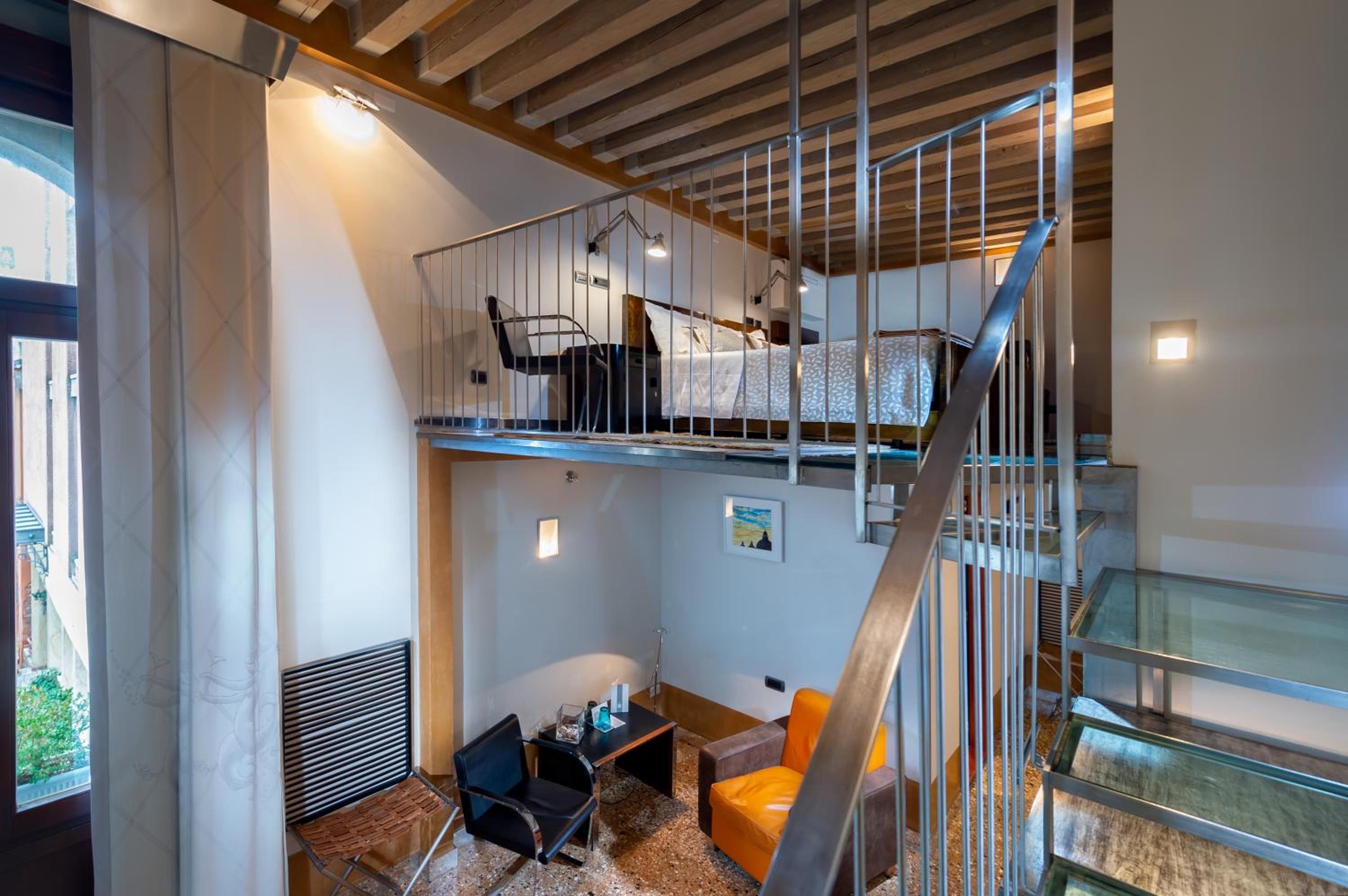 Loft photo 3