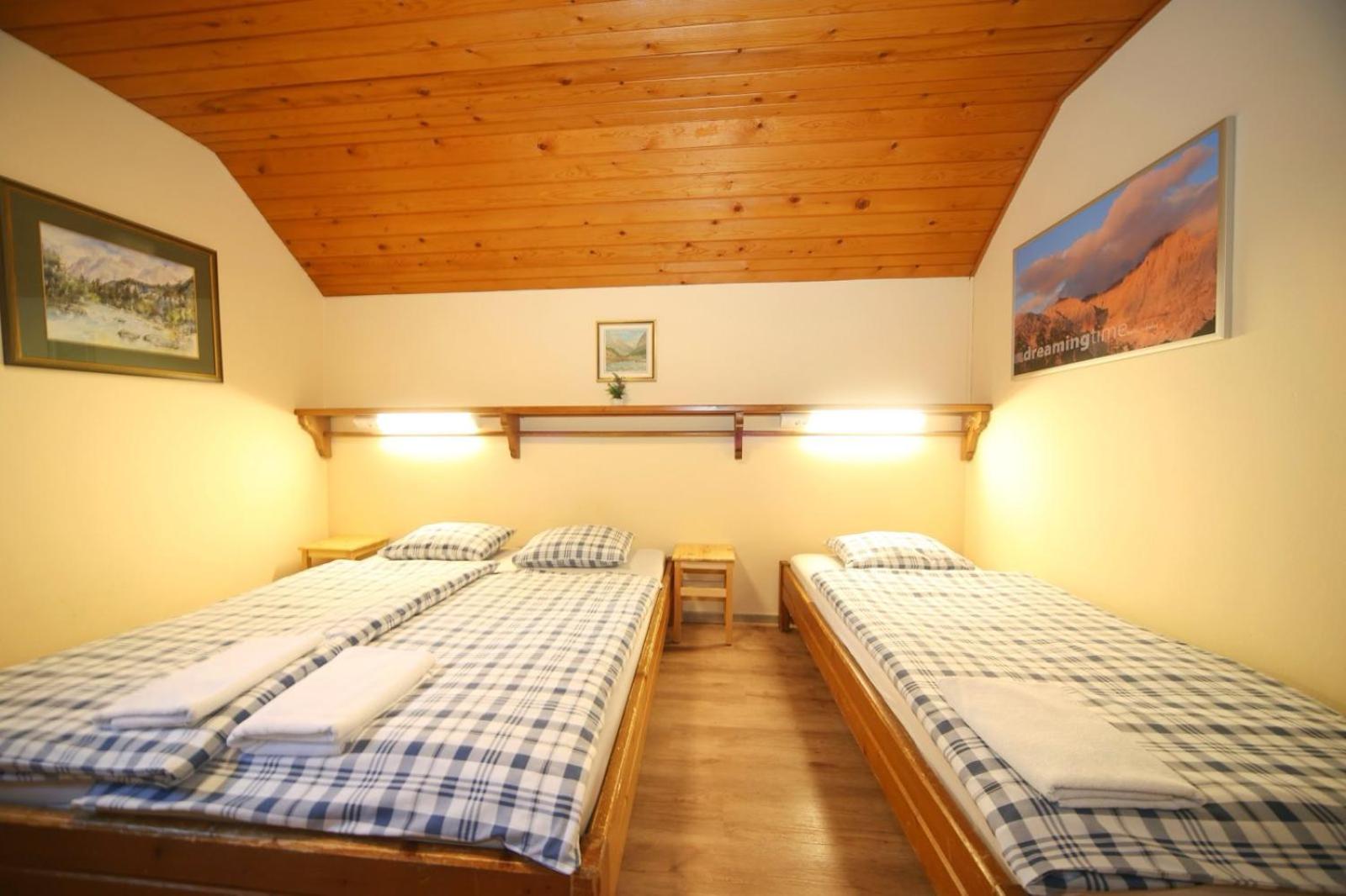 Quadruple Room with Bathroom photo 2