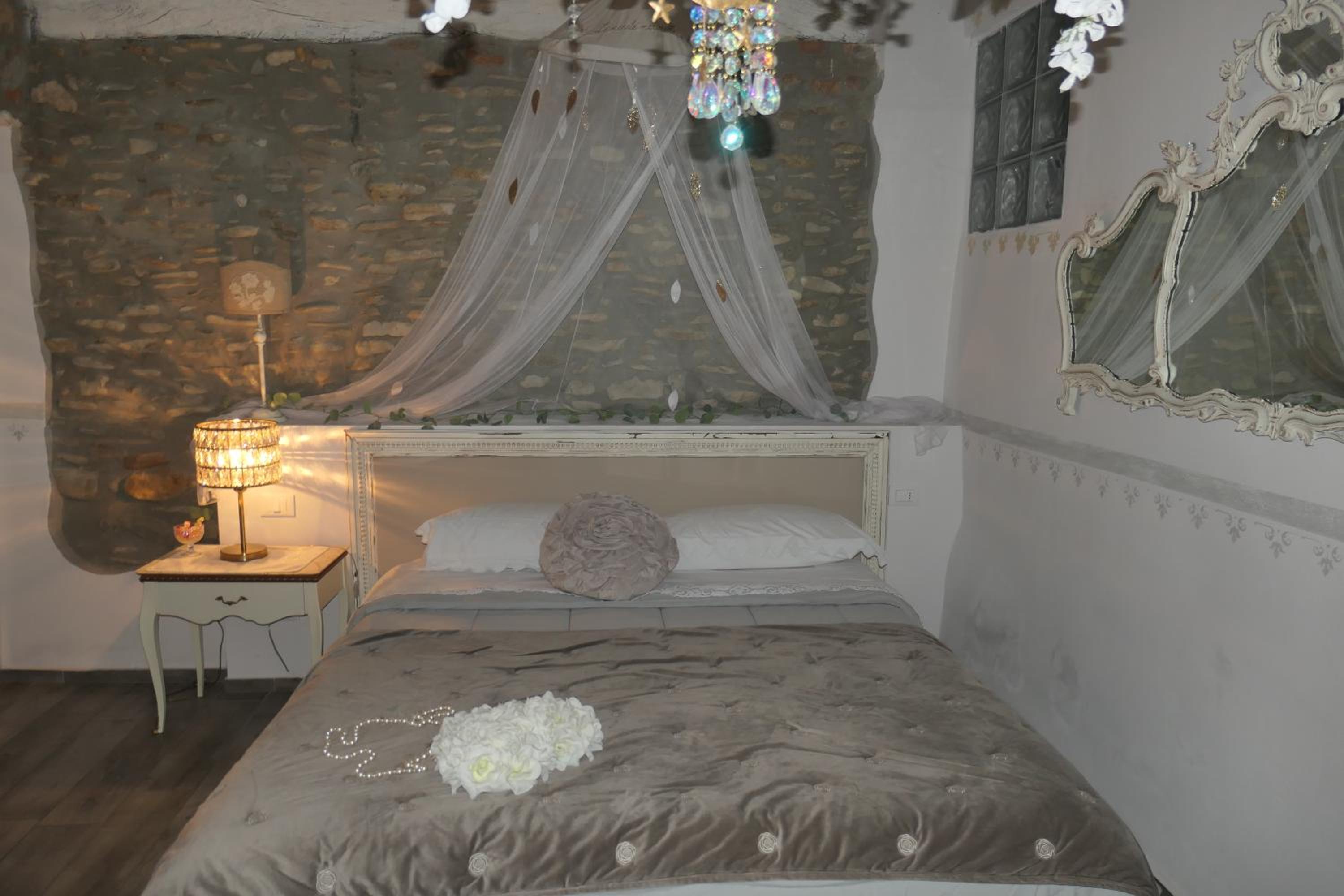 Double Room - Photo 14