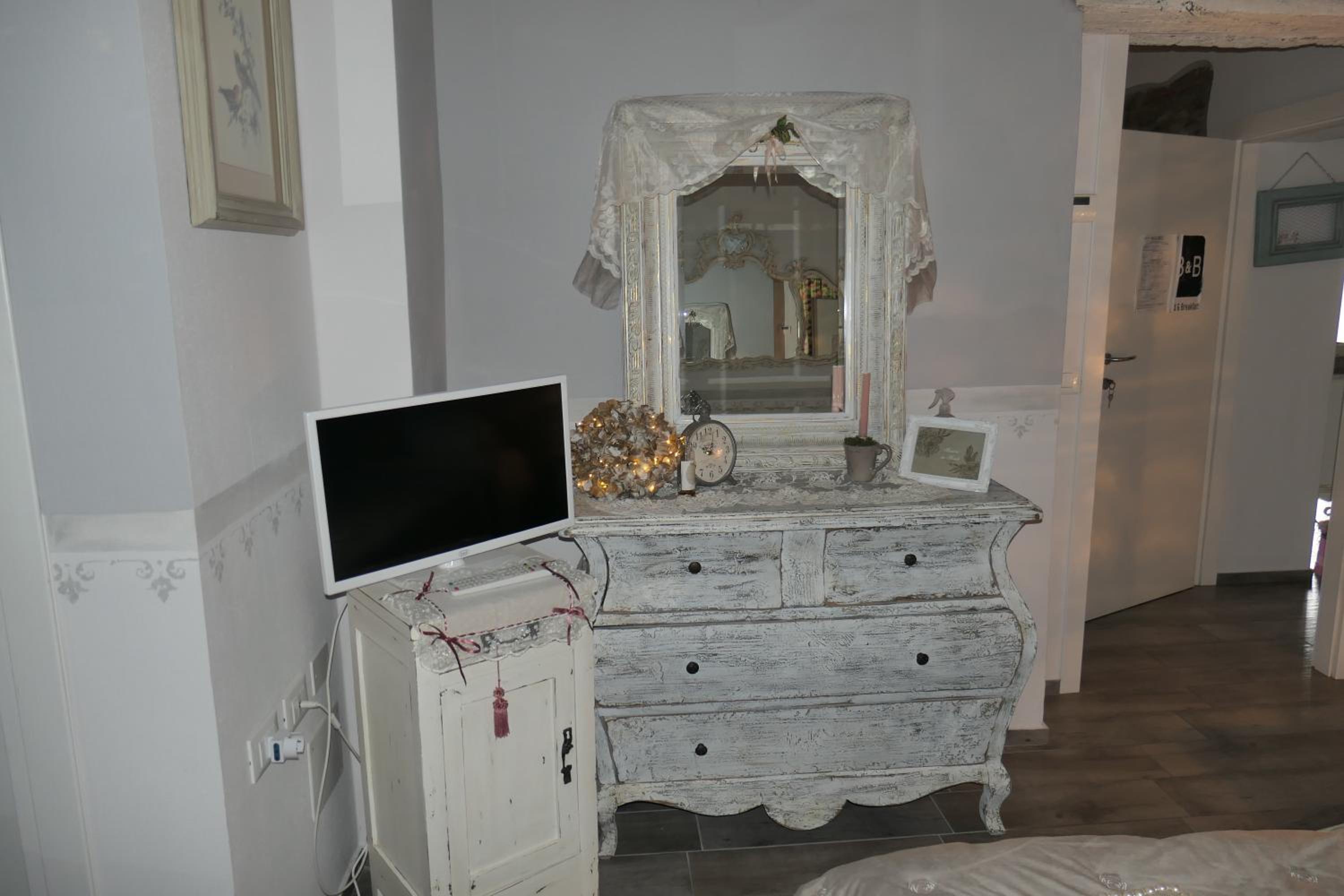 Double Room - Photo 4