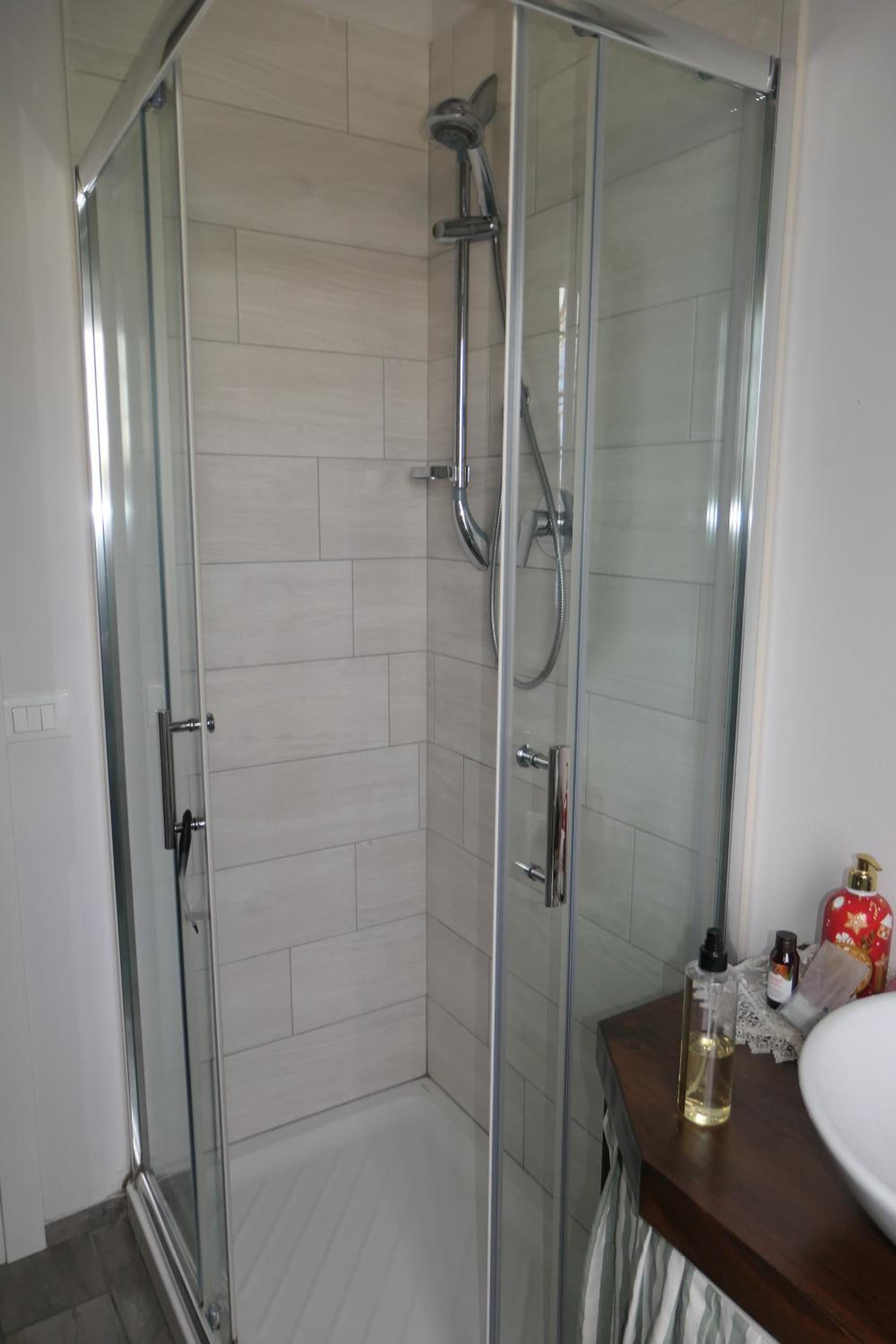Small Double Room - Photo 5