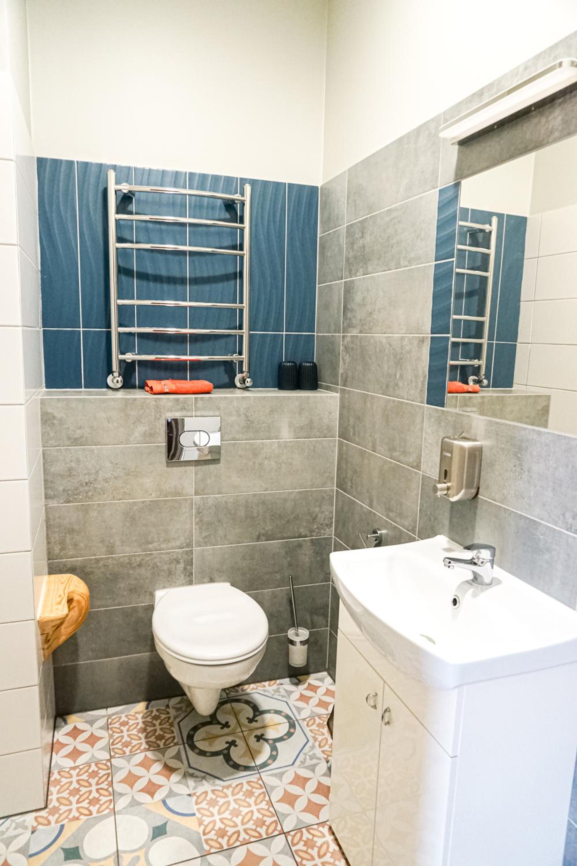 Standard Twin Room - Photo 6