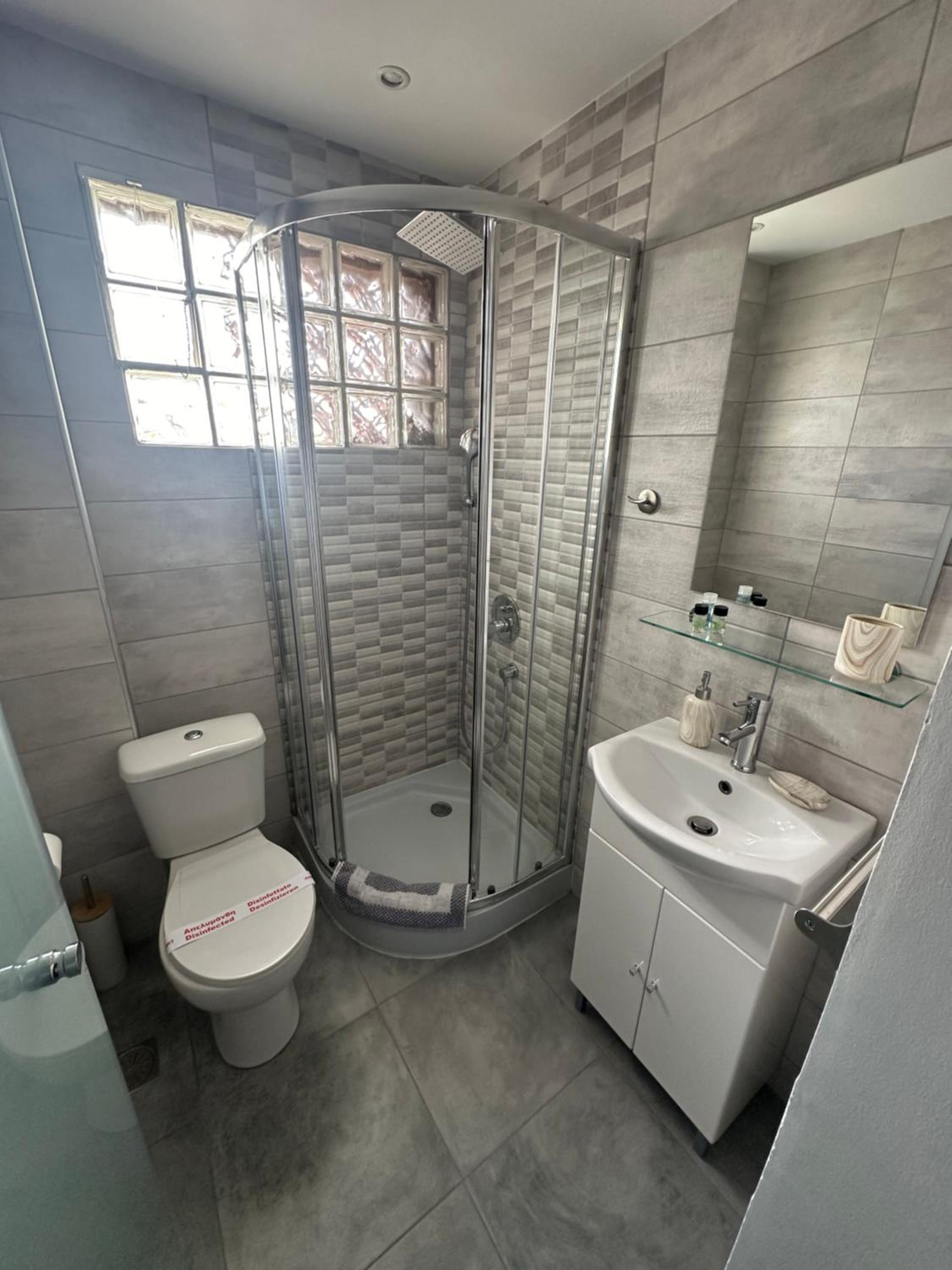 Deluxe Double Room with Extra Bed photo 3