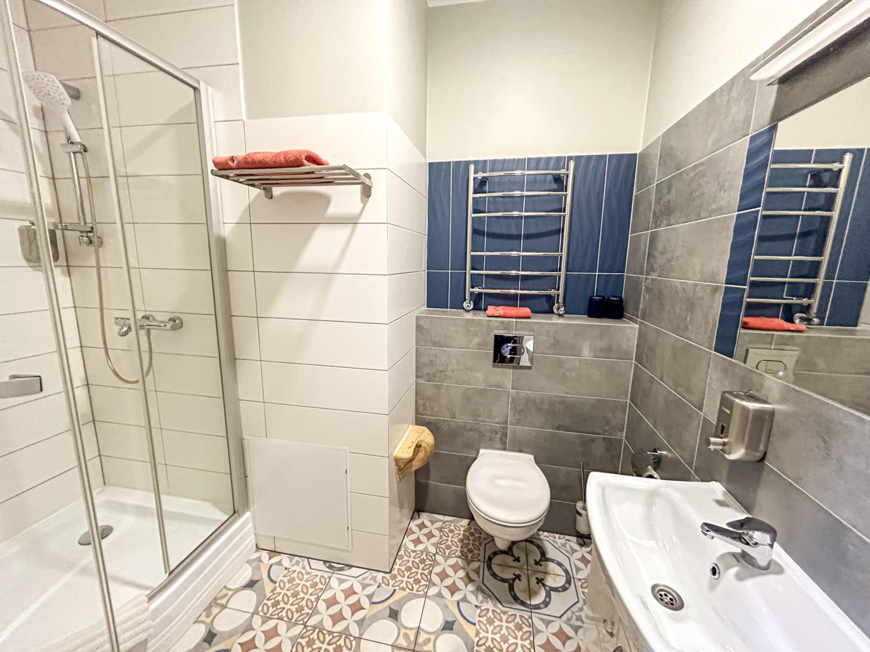 Standard Twin Room - Photo 5