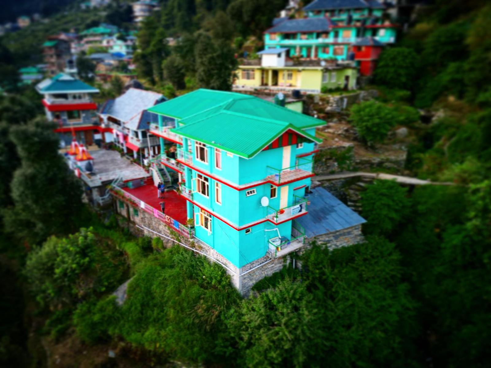 Apartment with Mountain View photo 2