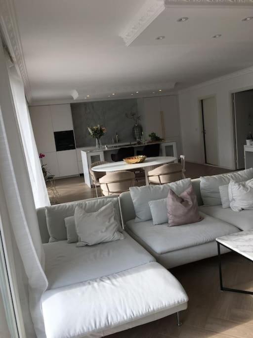 Three-Bedroom Villa photo 1