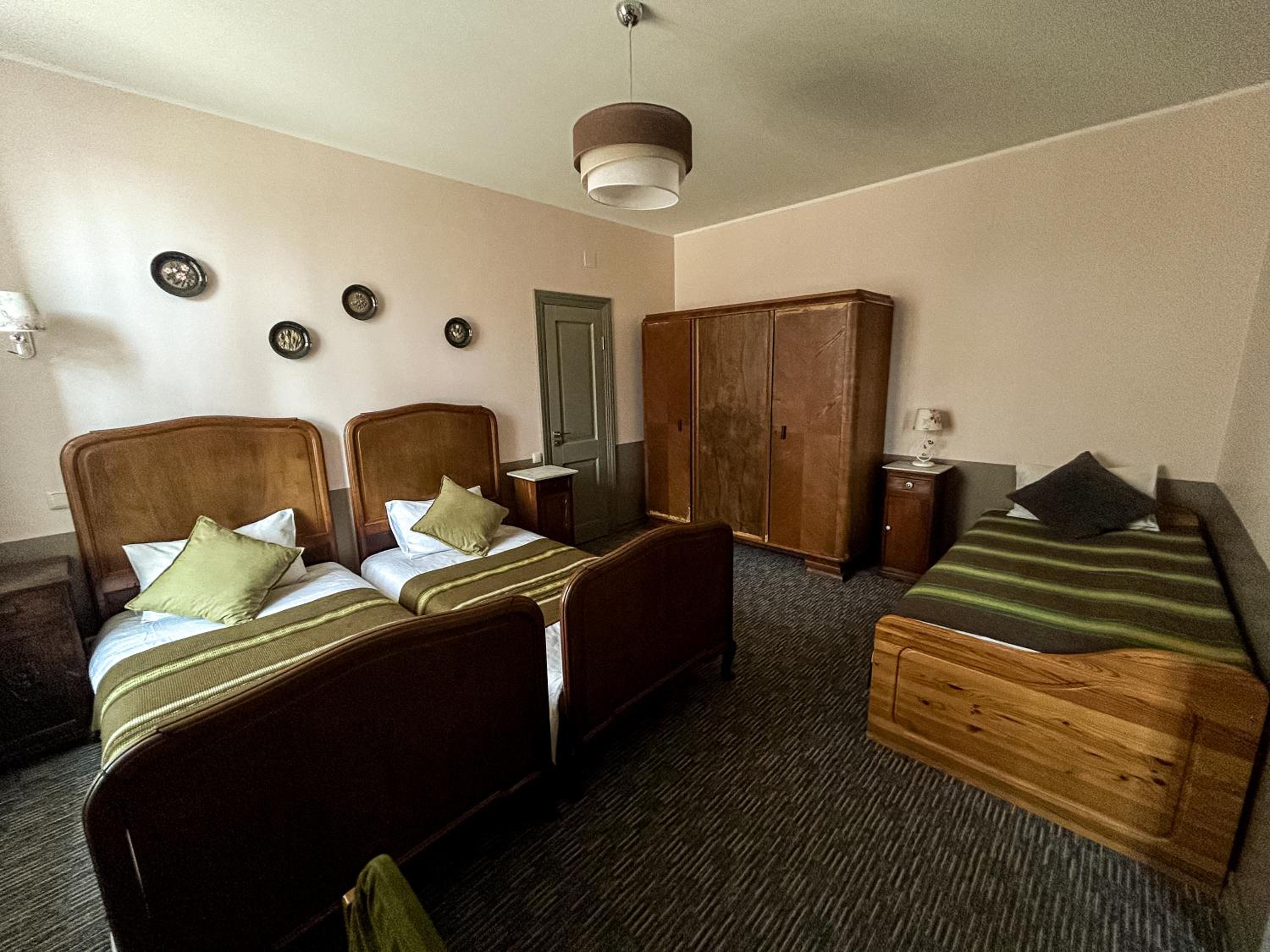 Classic Triple Room - Photo 5