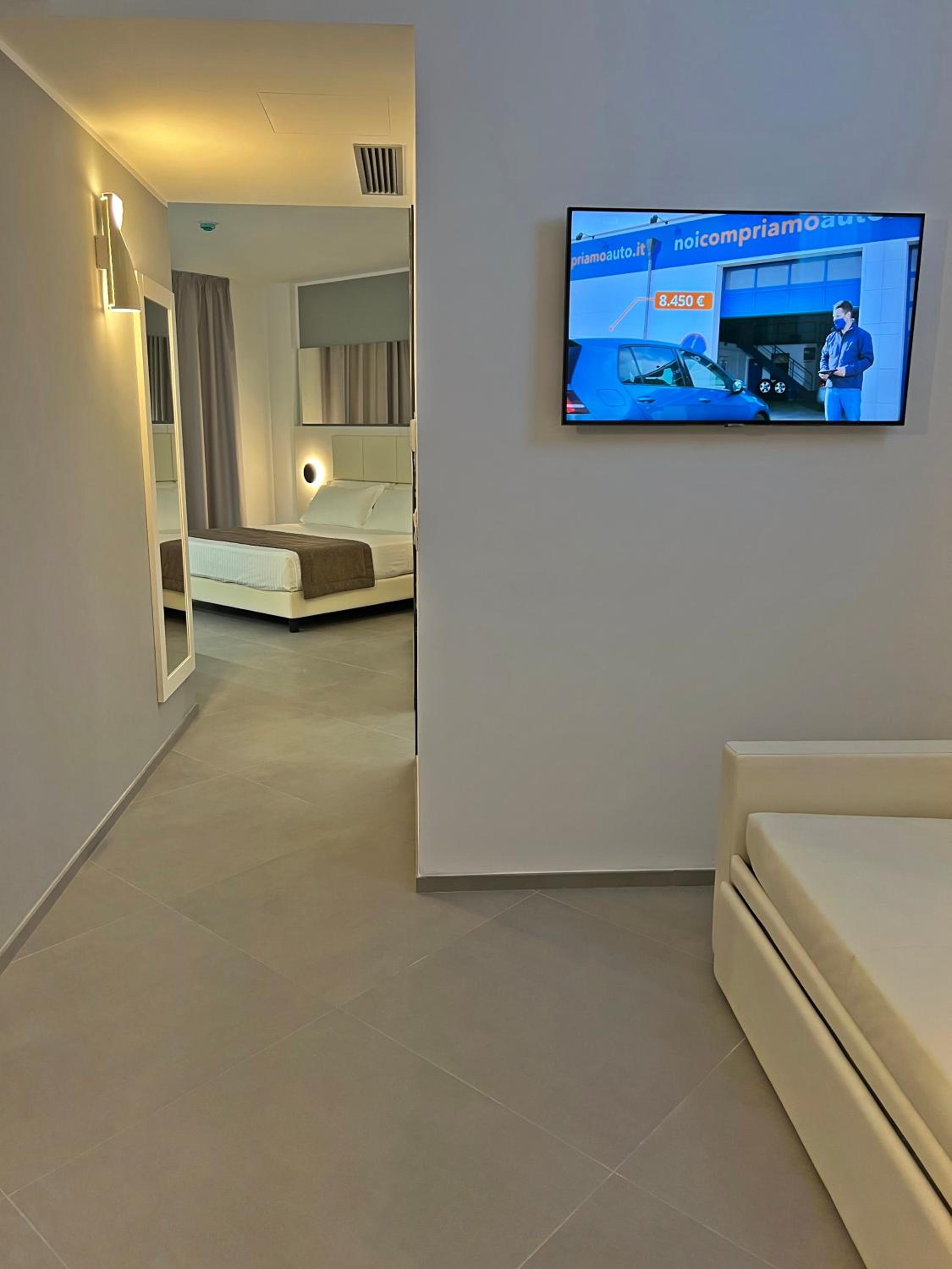 Family Suite with Terrace and Sea View - Photo 1