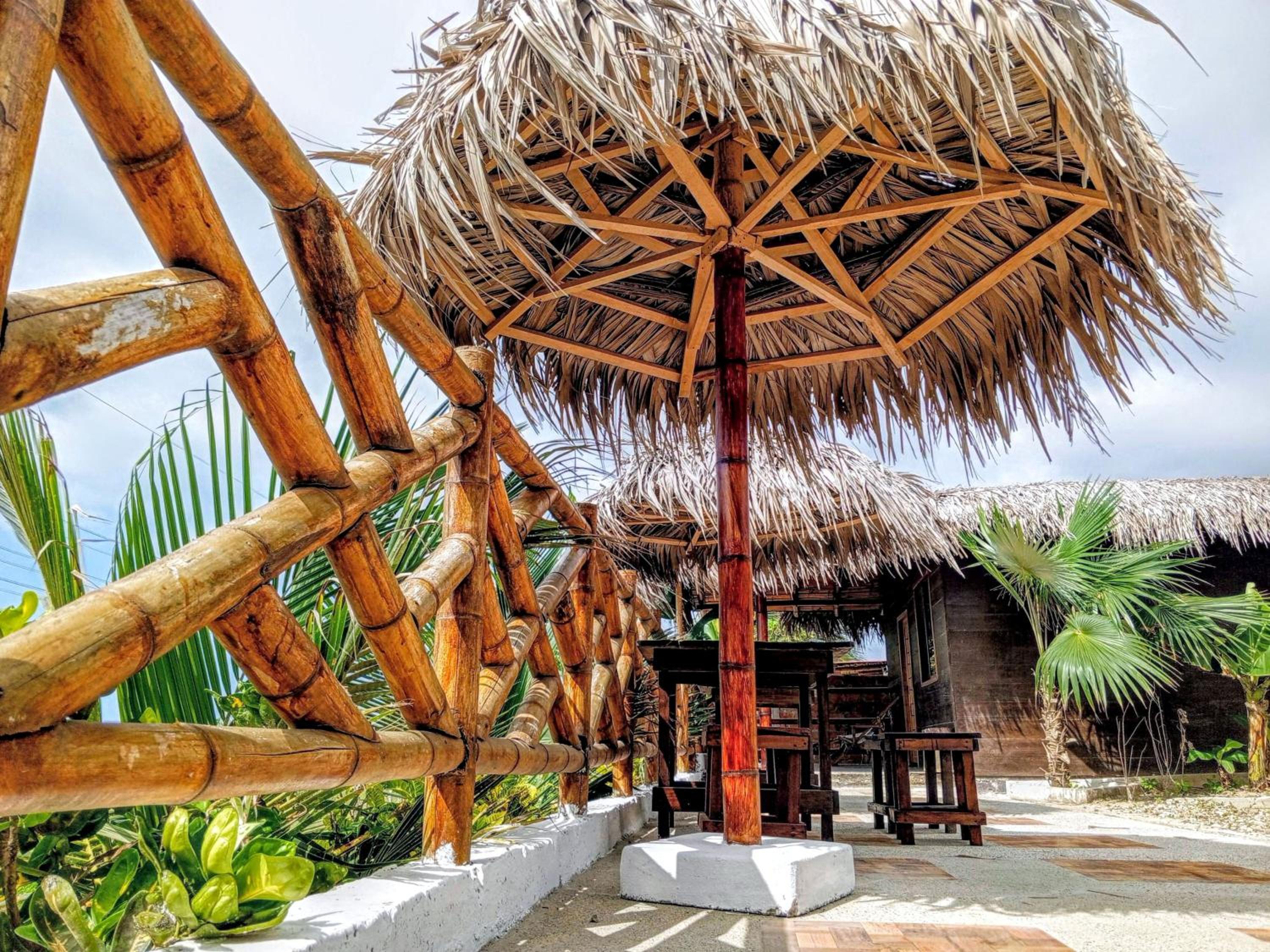 Bungalow with Sea View - Photo 7