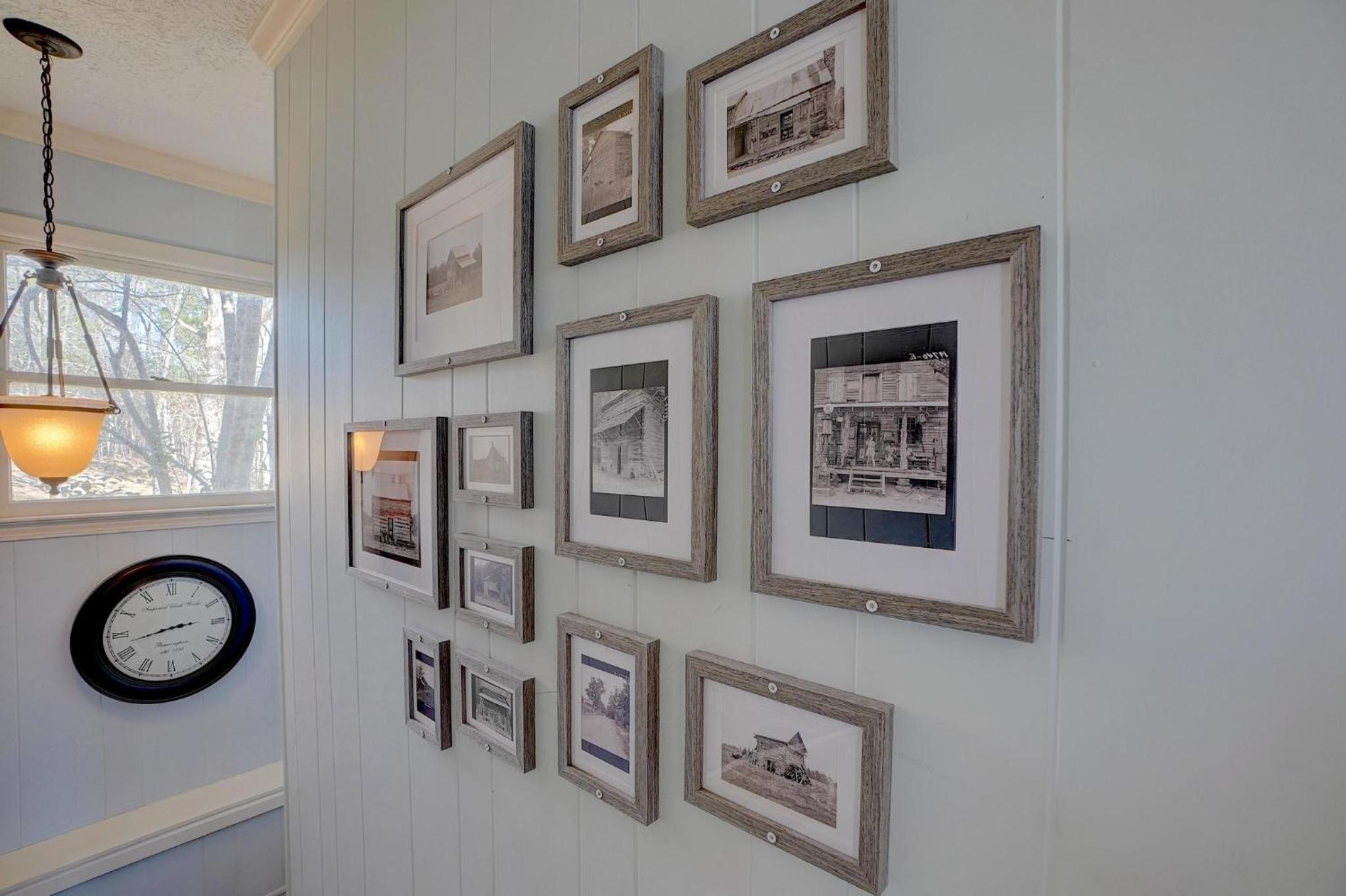 Three-Bedroom House photo 2