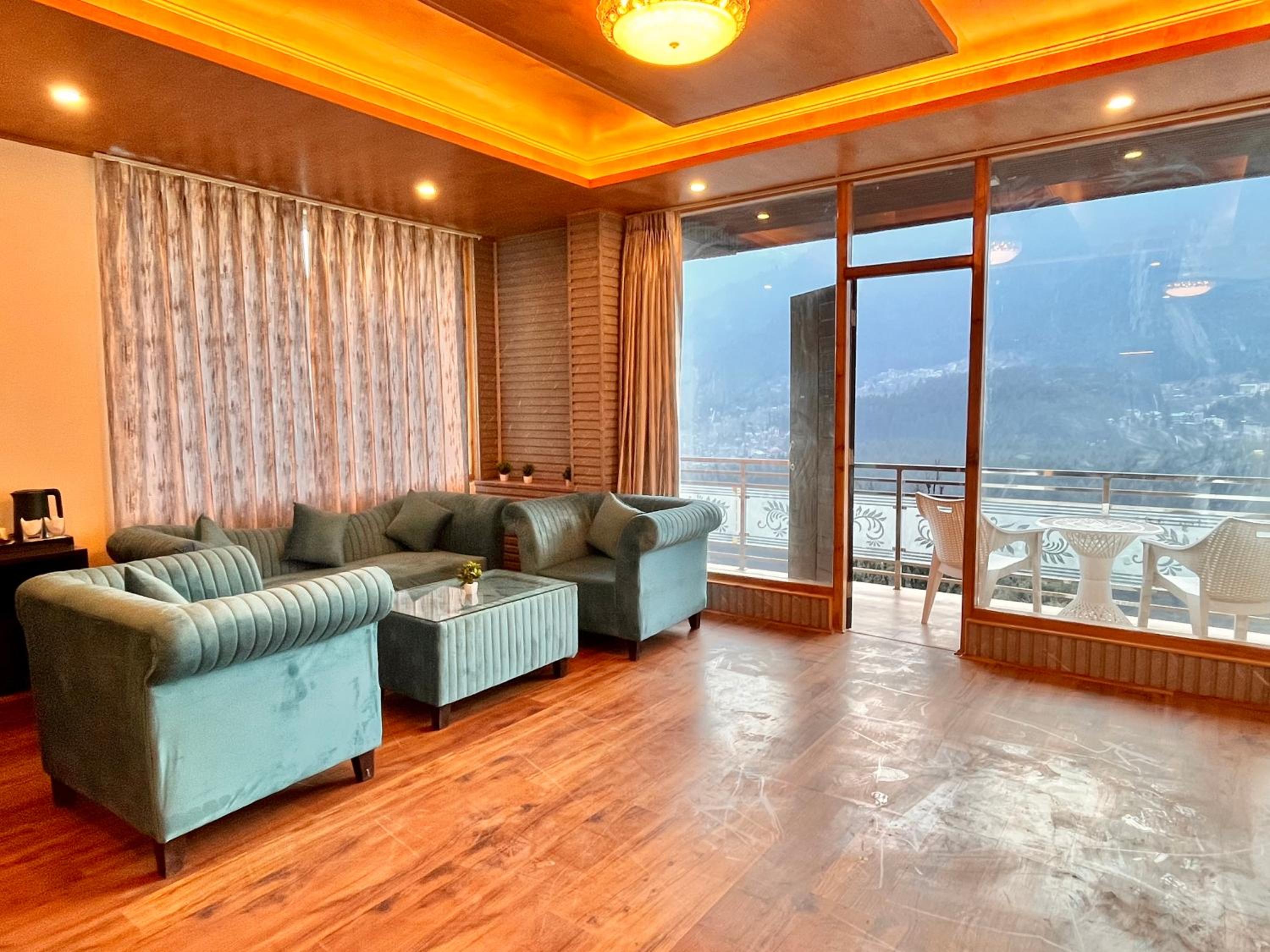 Studio With Mountain View