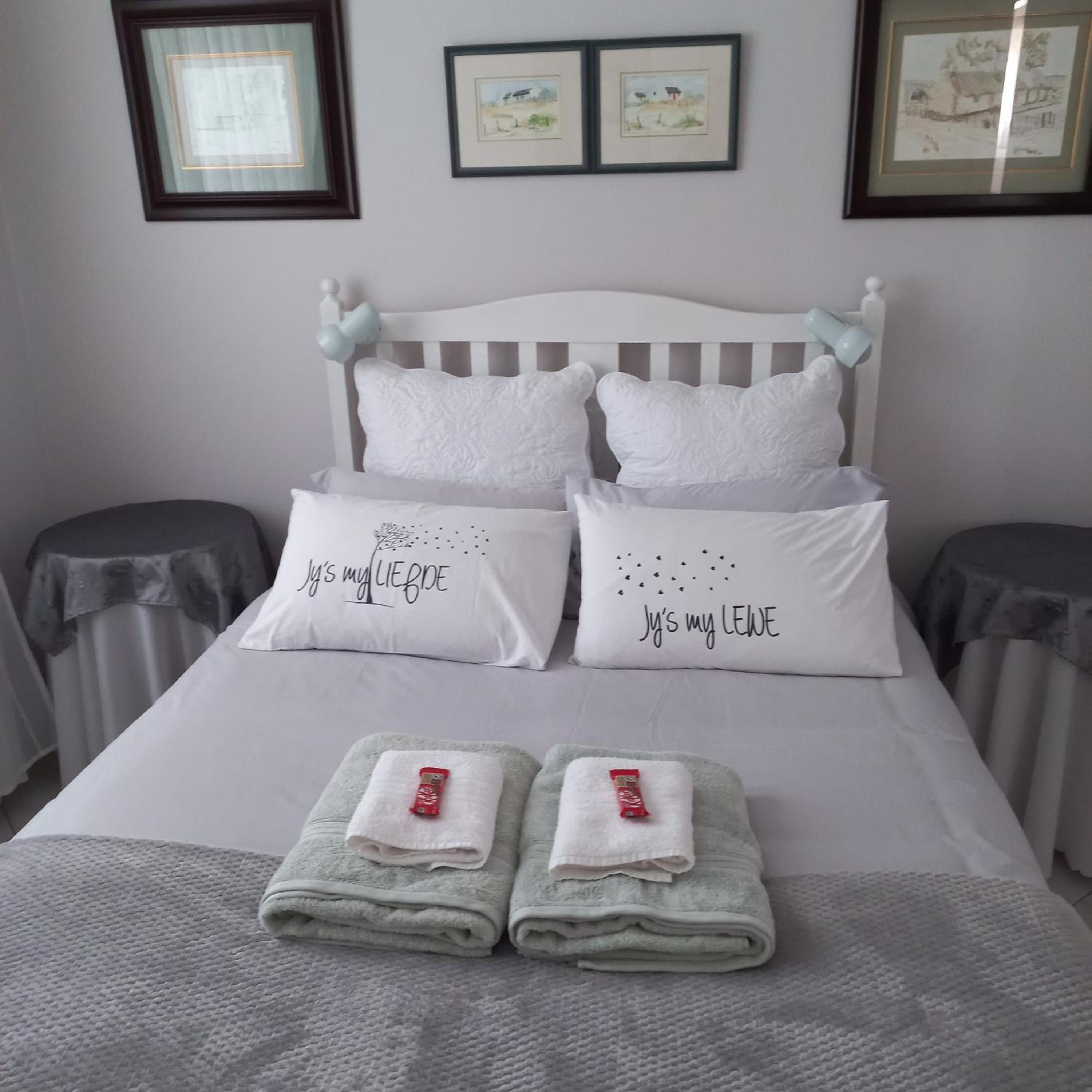 Double Room with Private Bathroom - Photo 1