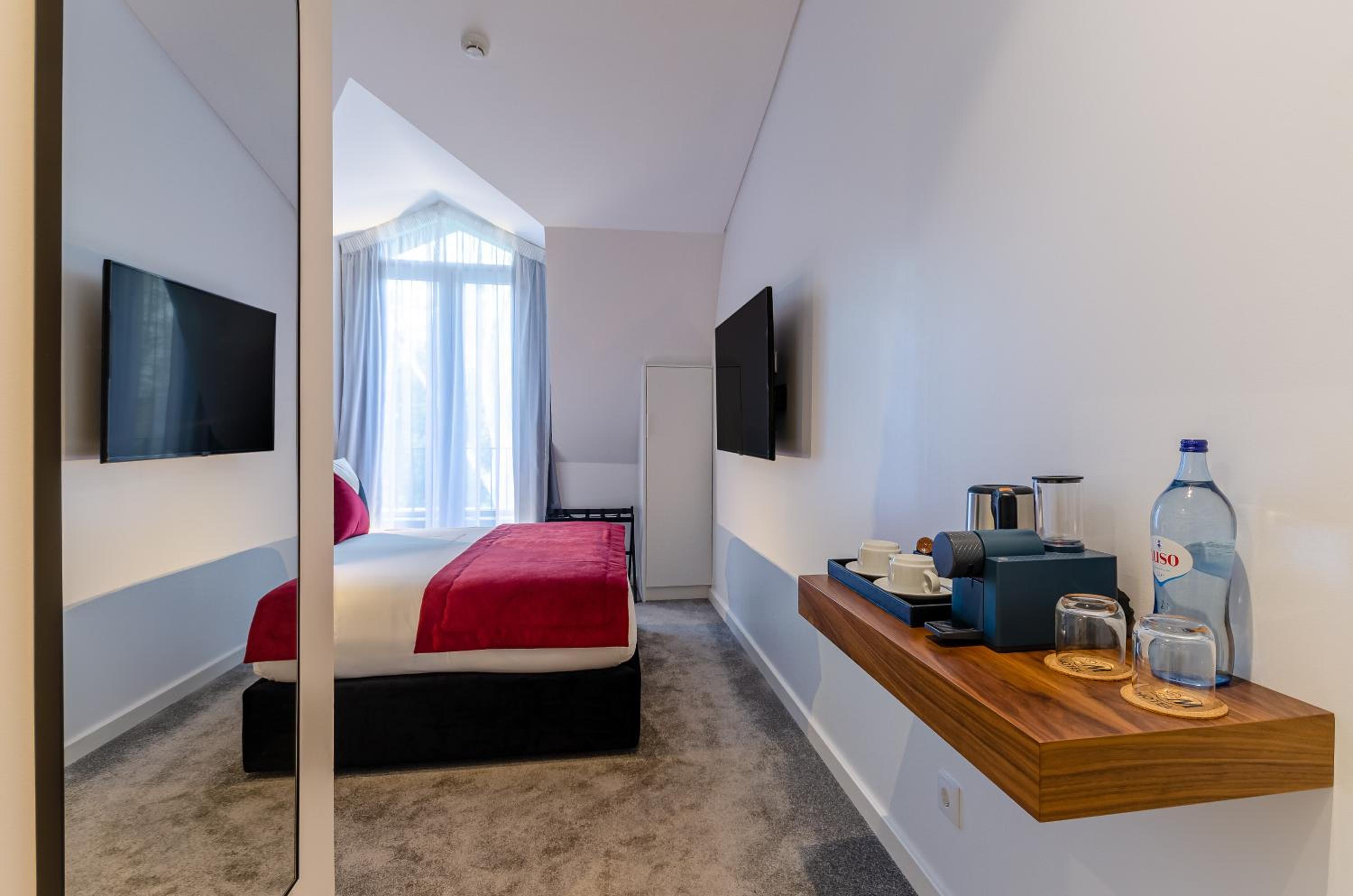 Deluxe Double Room - Photo 6
