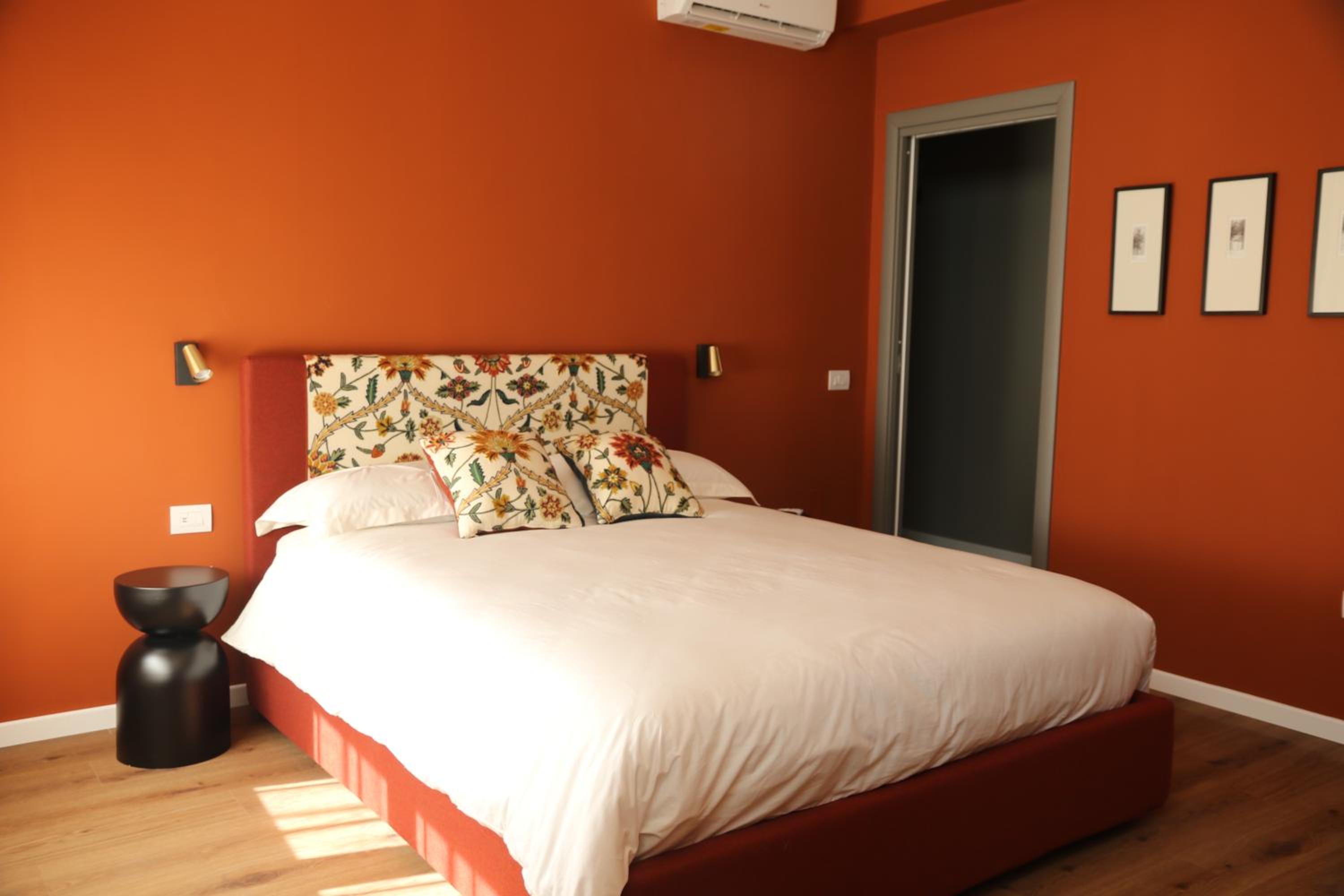 Three-Bedroom Apartment - Photo 16