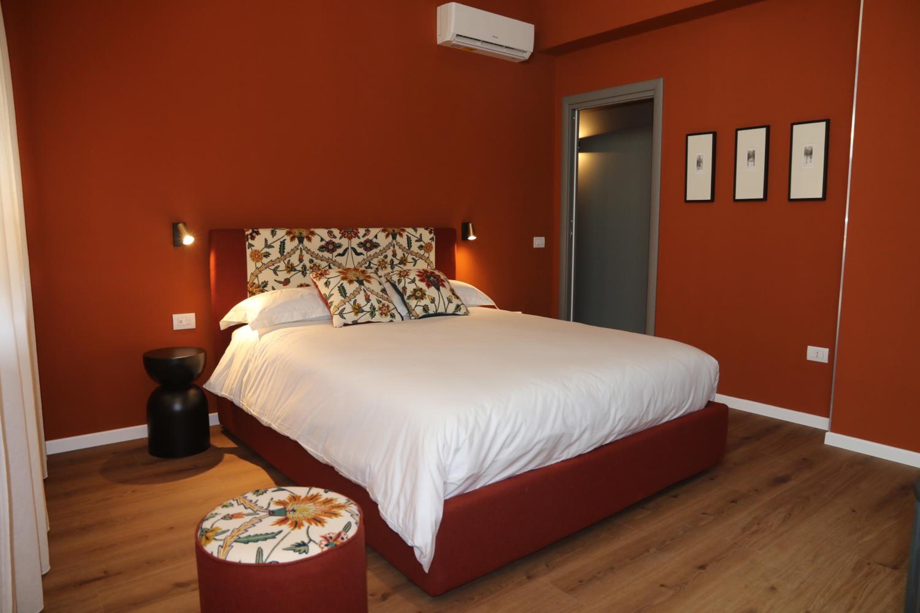 Three-Bedroom Apartment - Photo 17