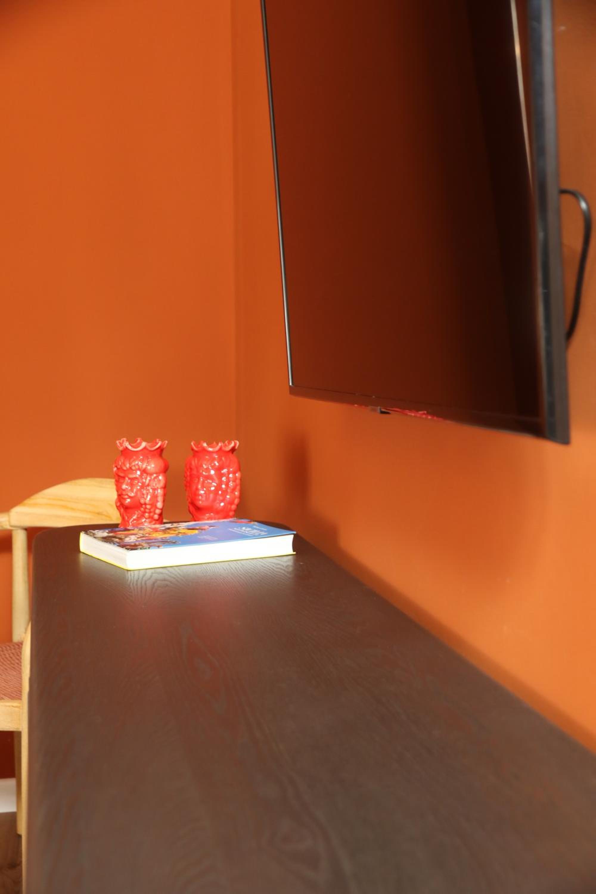 Three-Bedroom Apartment - Photo 15