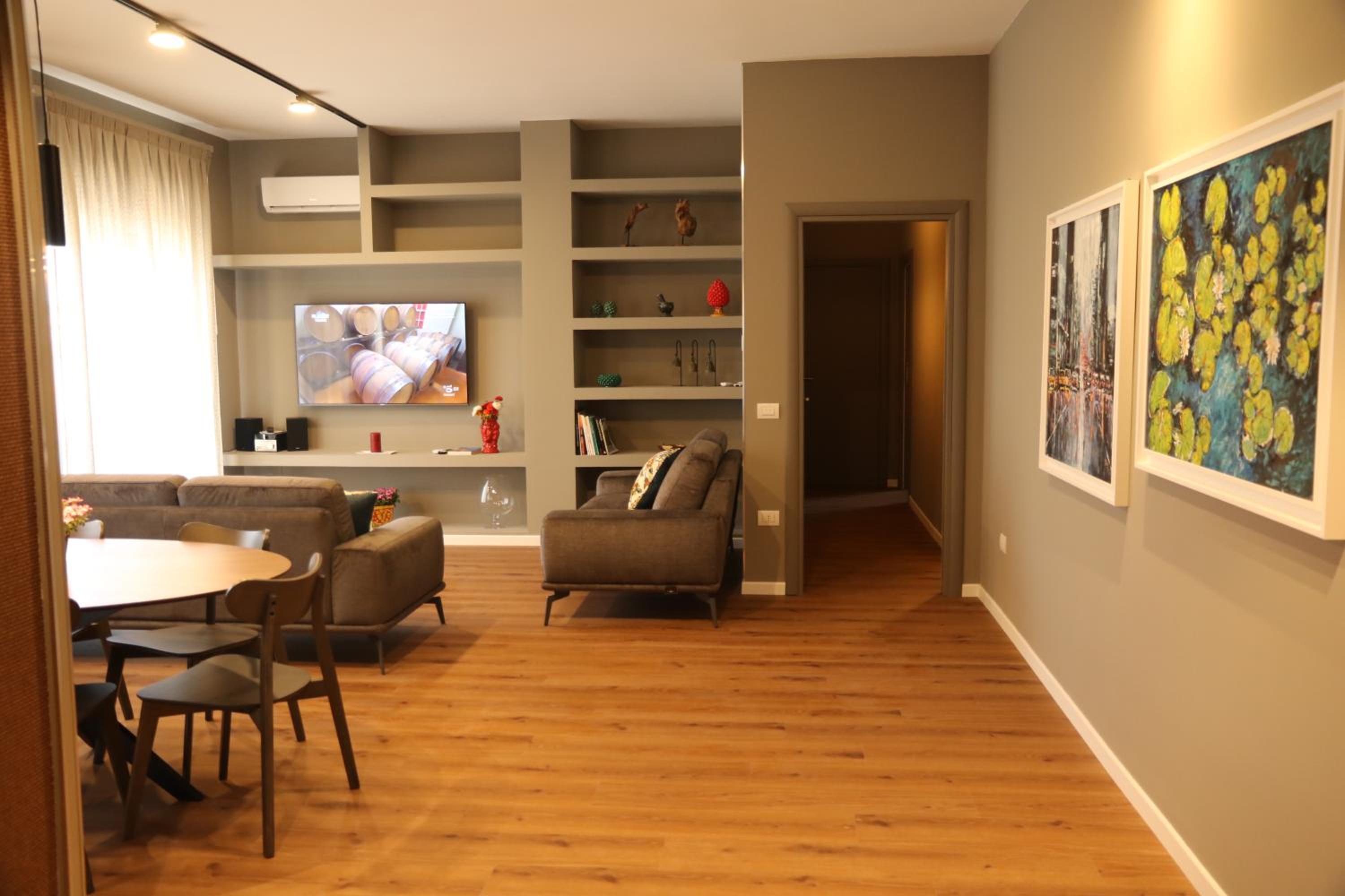 Three-Bedroom Apartment - Photo 1