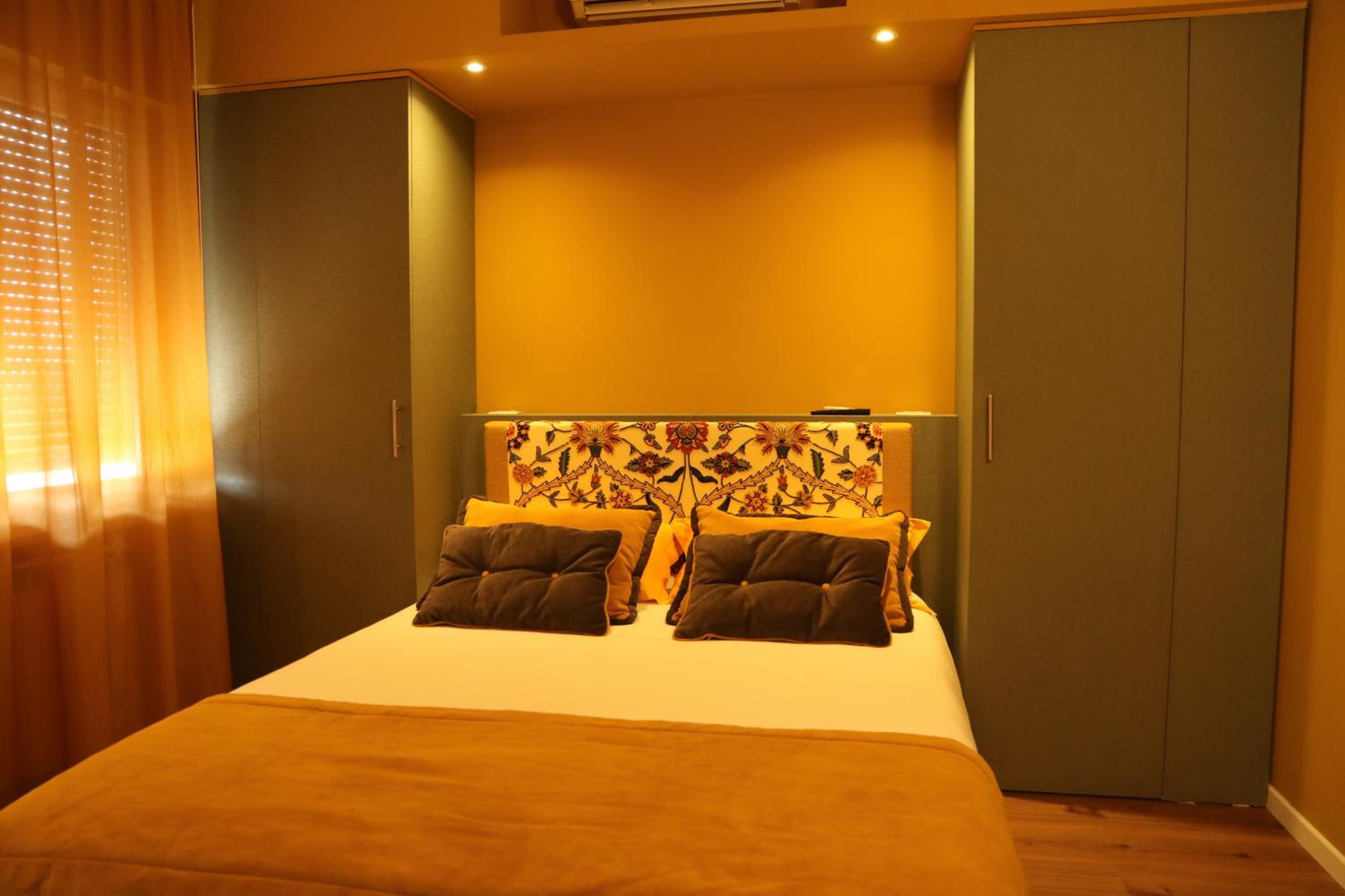 Three-Bedroom Apartment - Photo 29