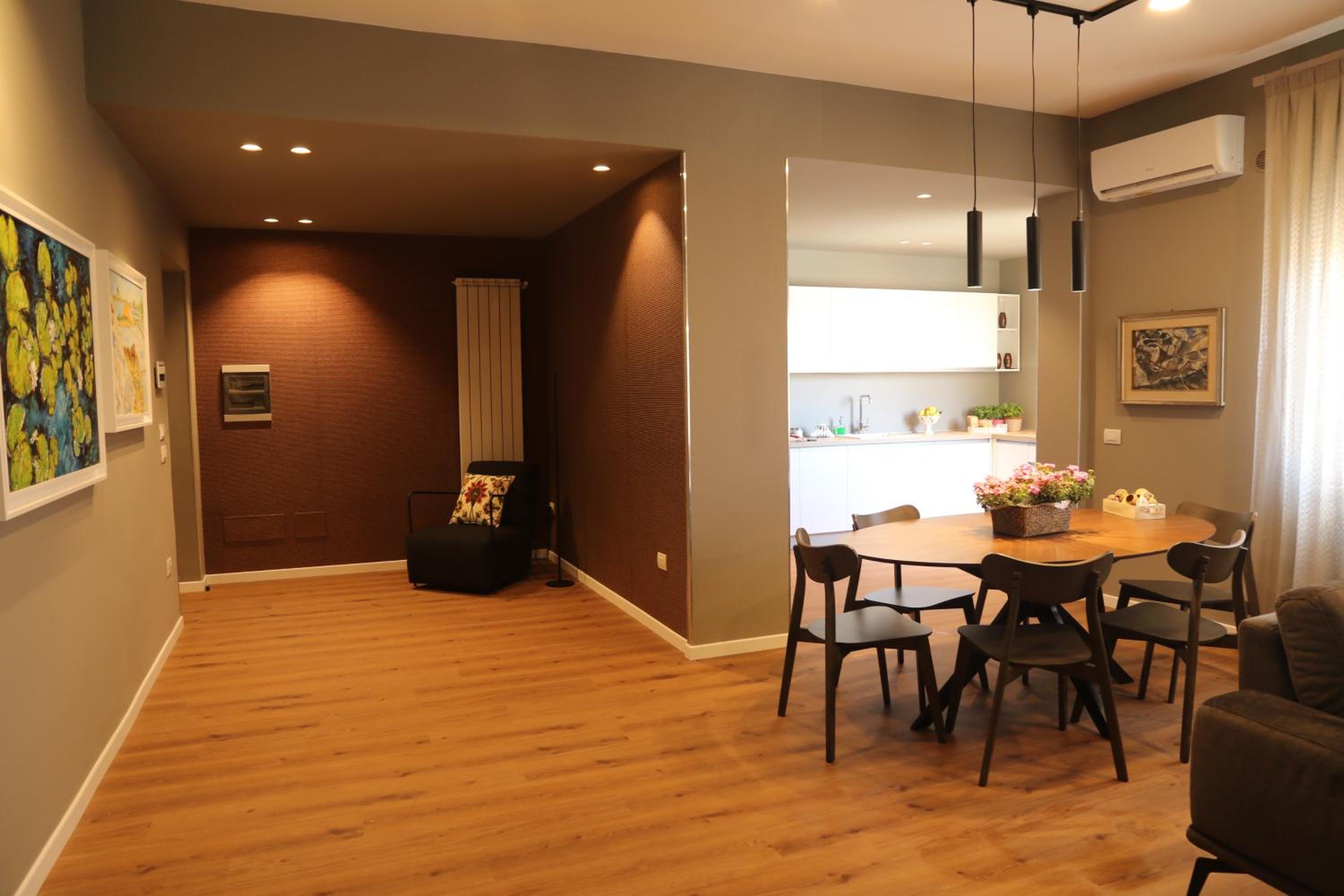 Three-Bedroom Apartment - Photo 7