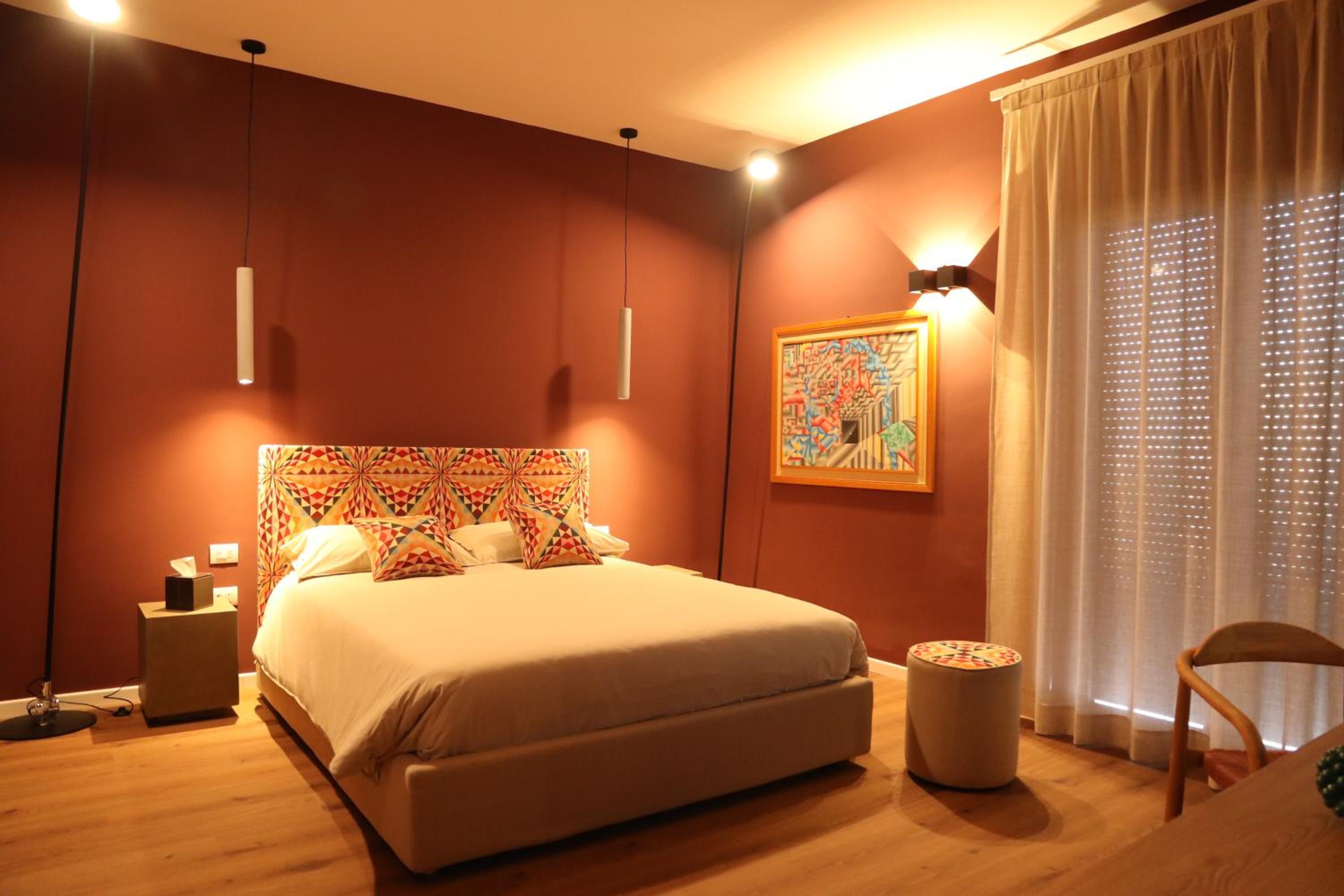 Three-Bedroom Apartment - Photo 21