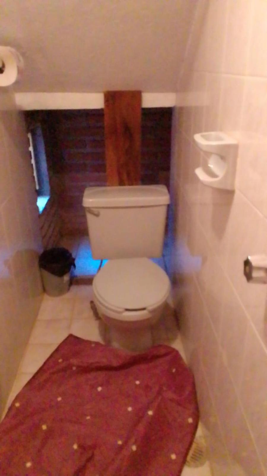 One-Bedroom Apartment - Photo 2
