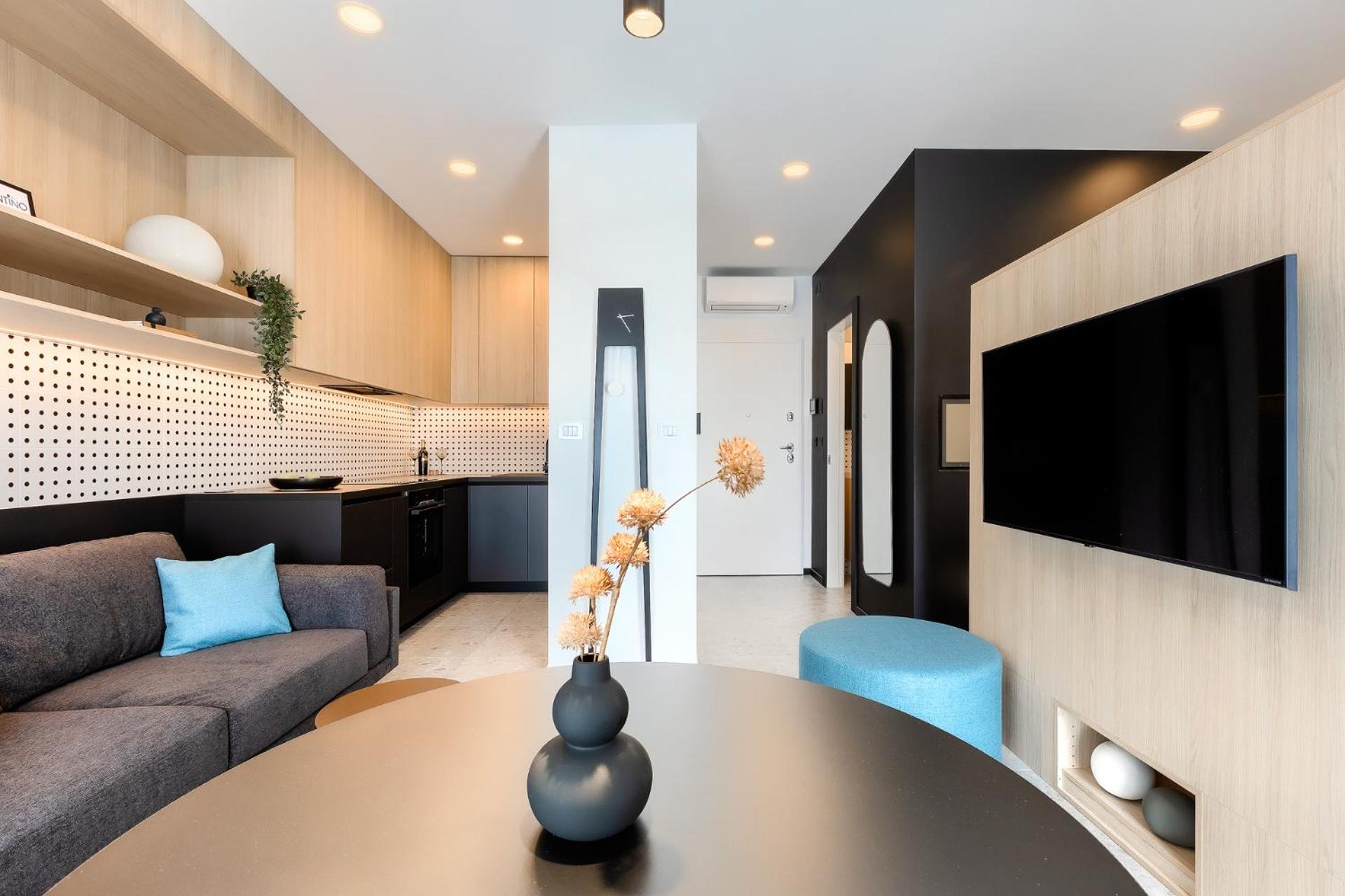 One-Bedroom Apartment