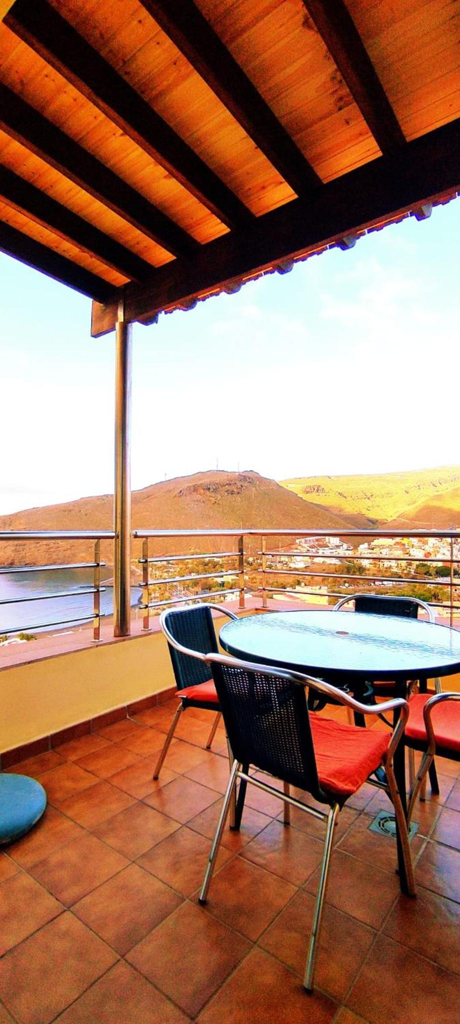 One-Bedroom Apartment with Sea View and Terrace