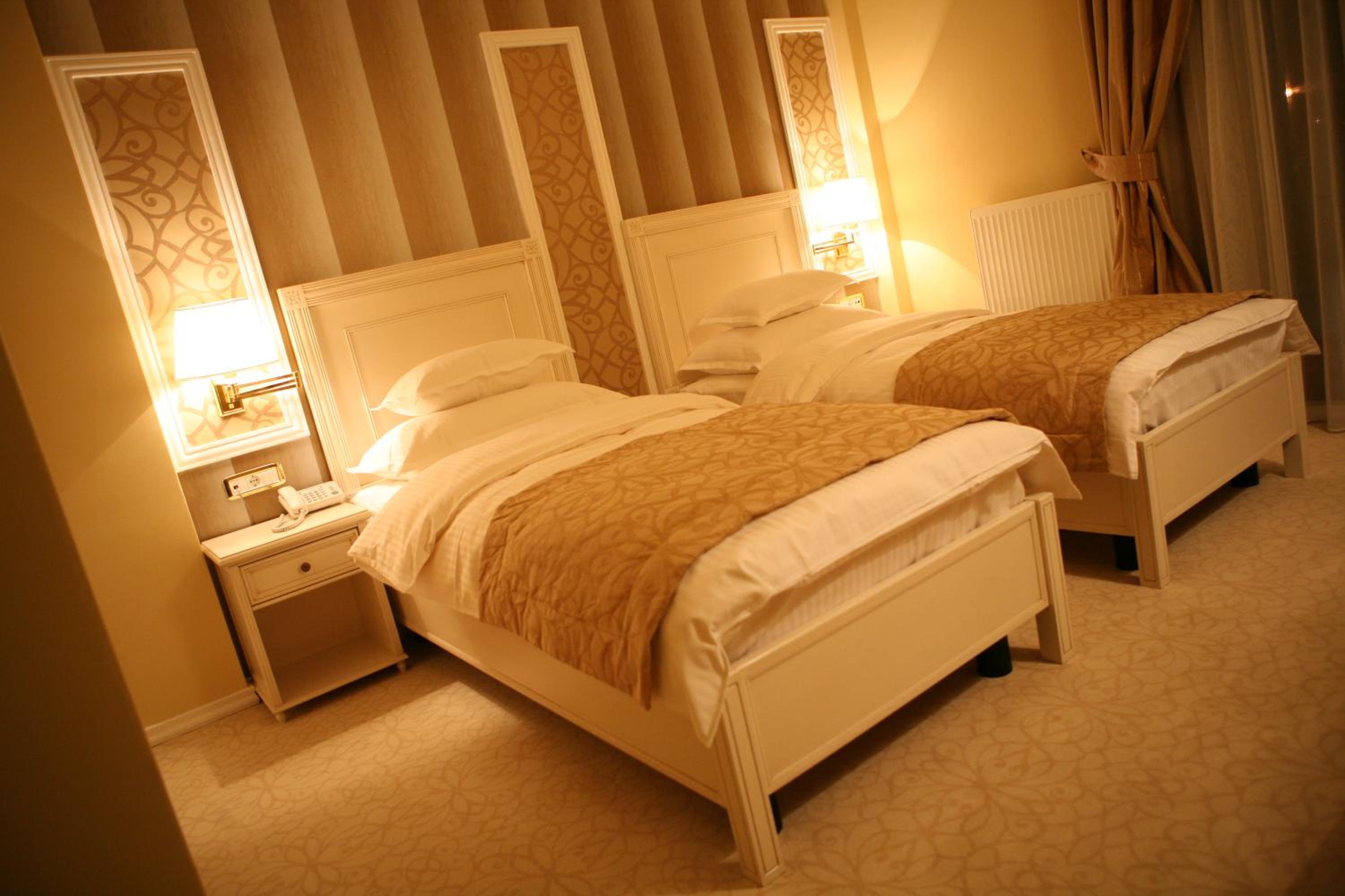 Twin Room - Photo 2