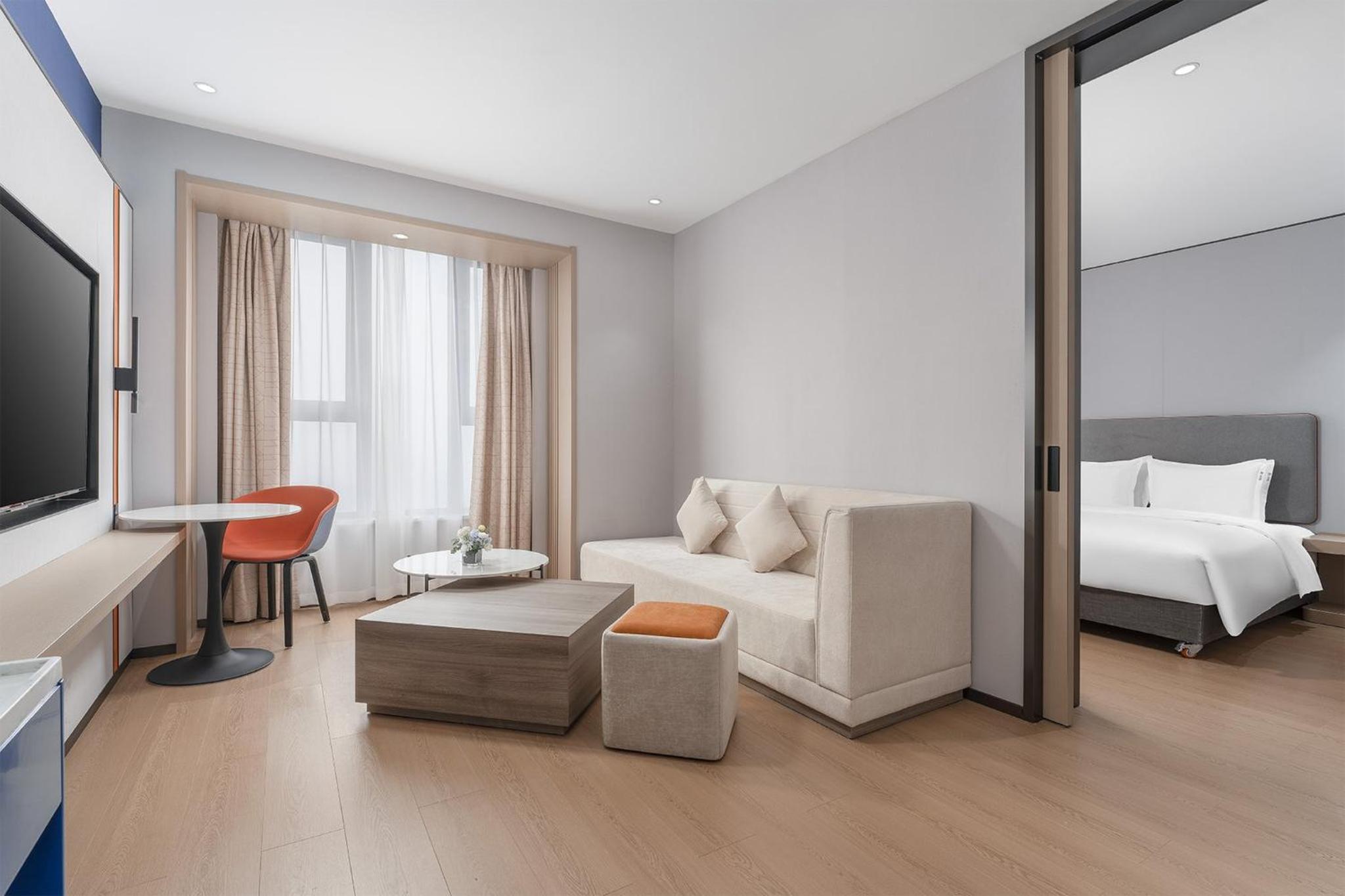 One-Bedroom Suite photo 1