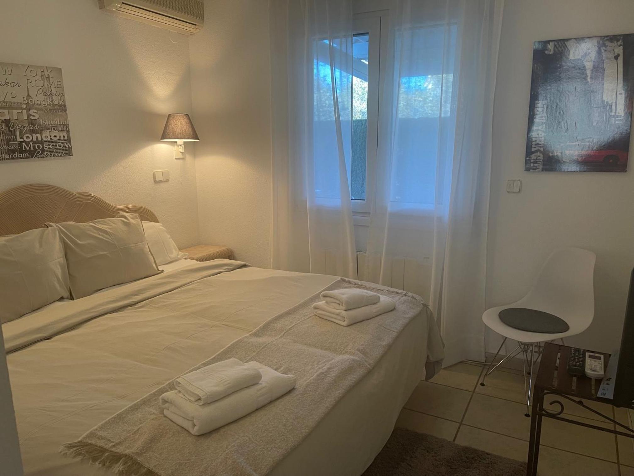 Villa de Tres Habitaciones