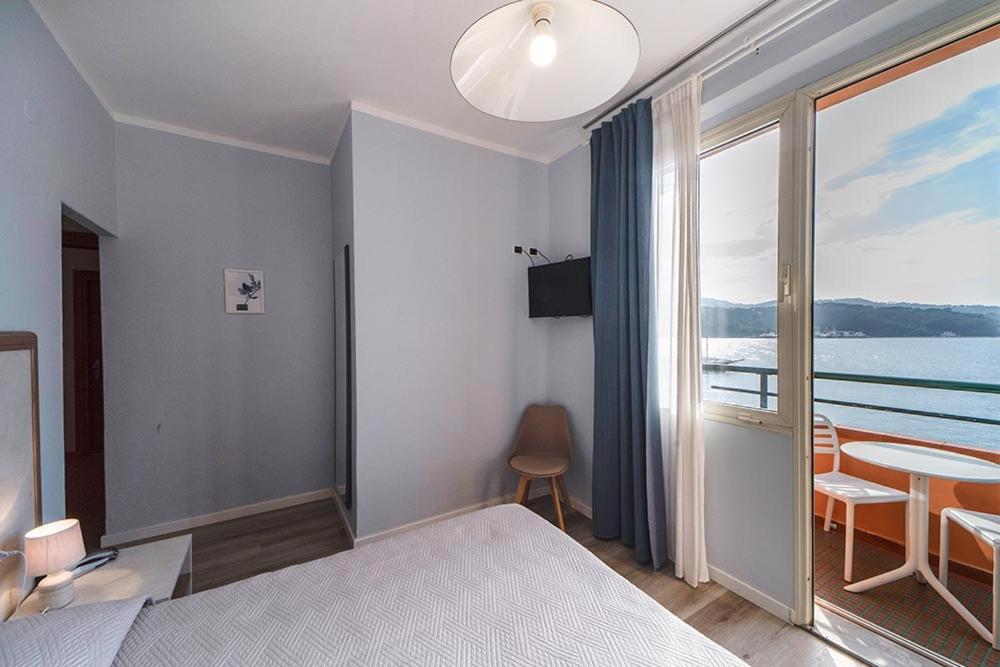 Double Room with Sea View photo 1