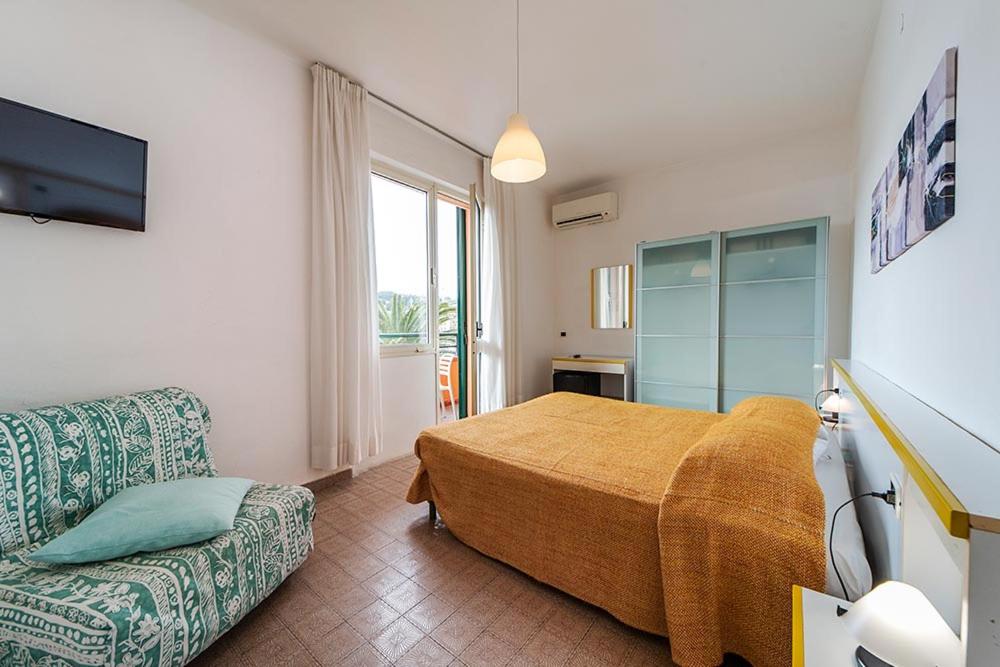 Two Connecting Double Rooms with Sea View photo 3