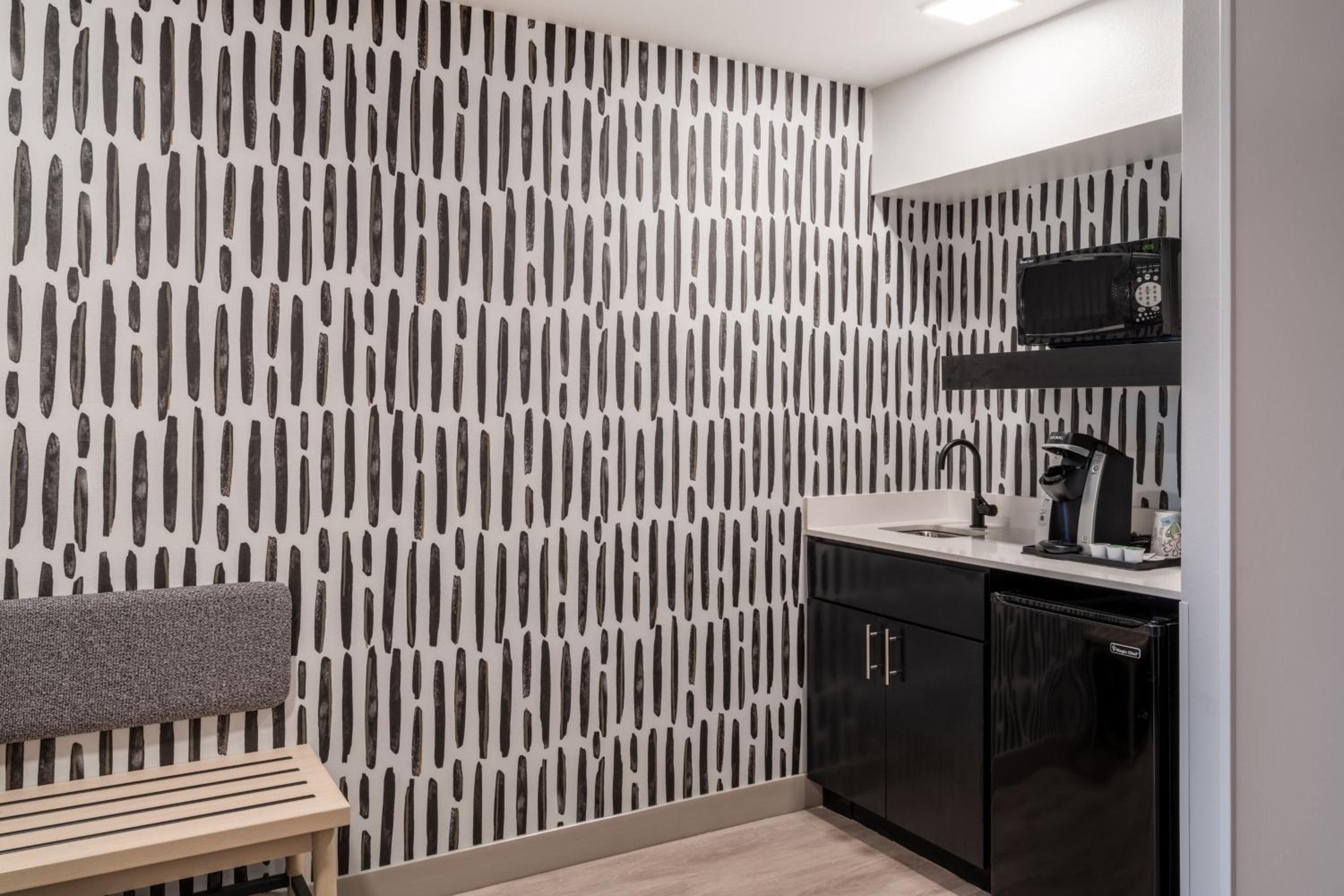 King Studio Suite - Photo 3