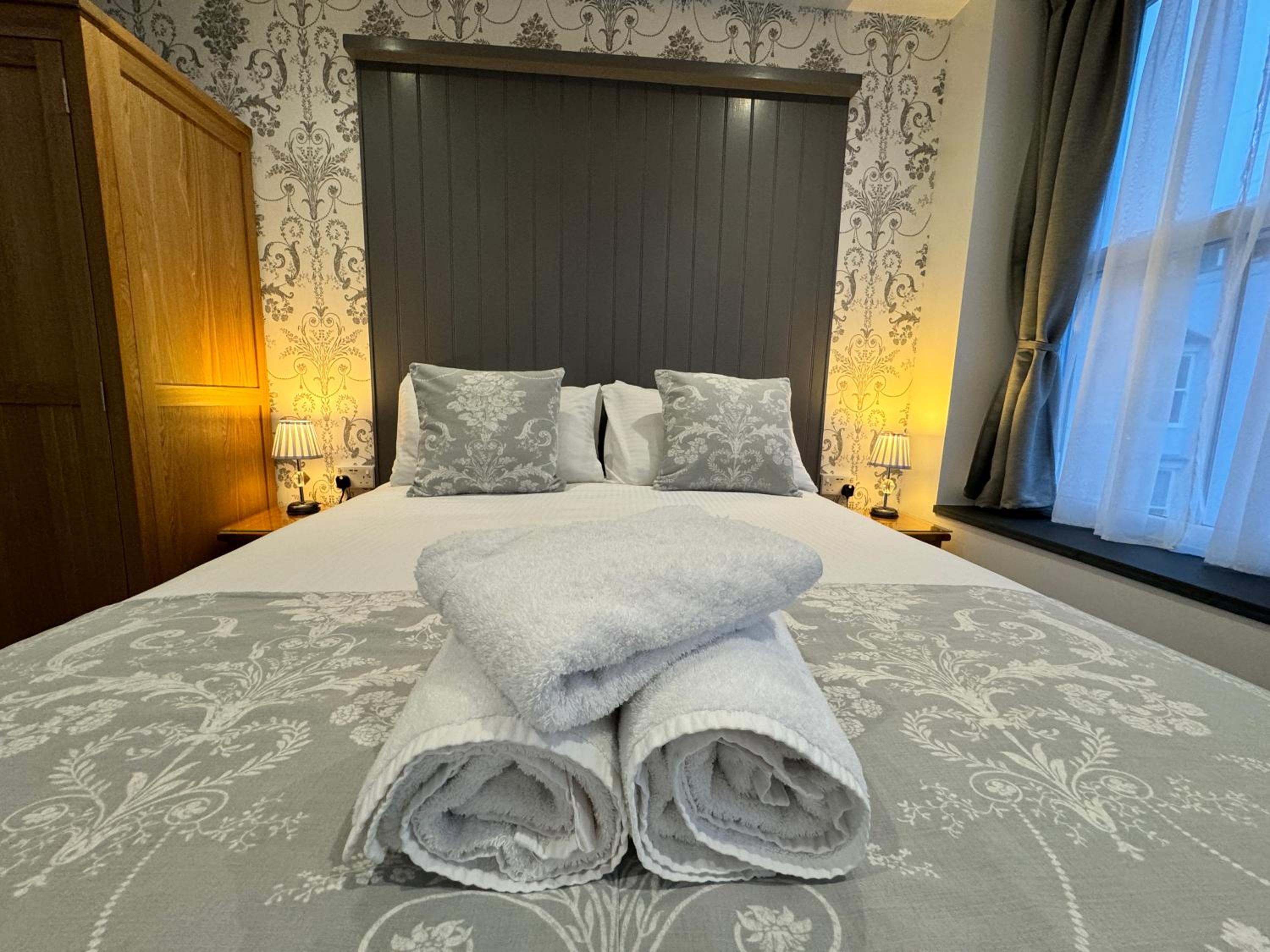 Double Room with Shower photo 2
