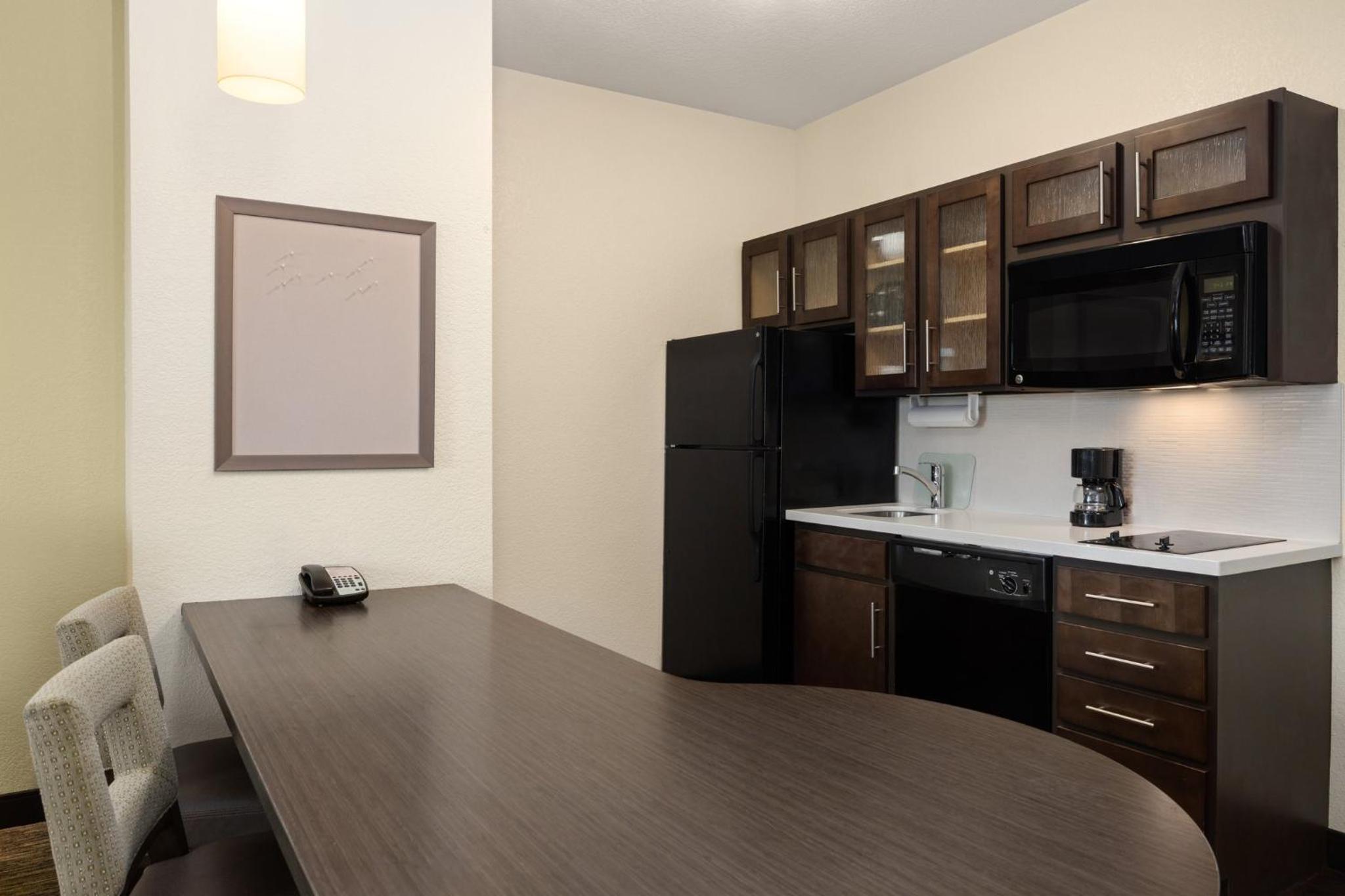 King Studio Suite - Photo 3