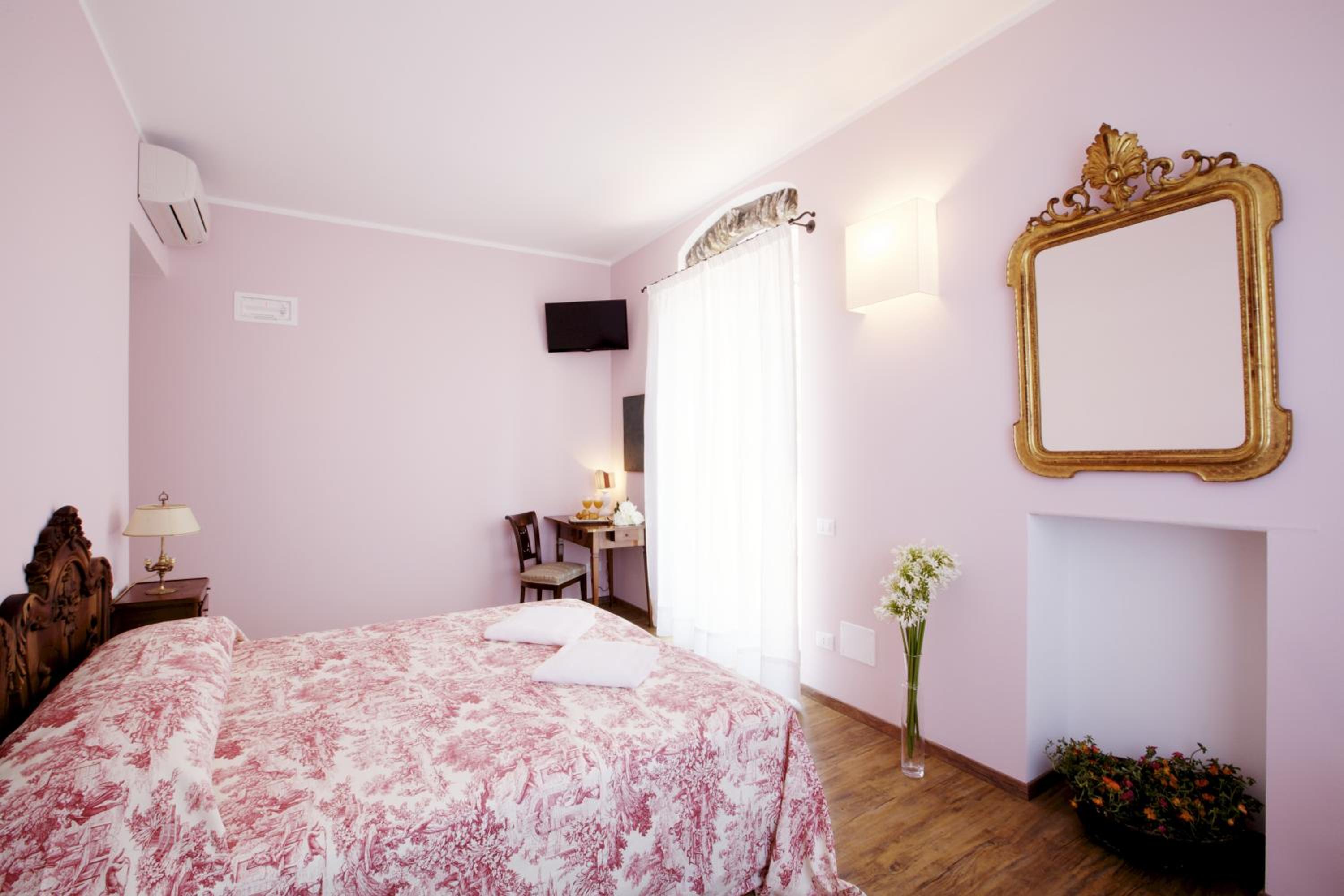 Deluxe Double Room with Terrace and Sea View photo 3