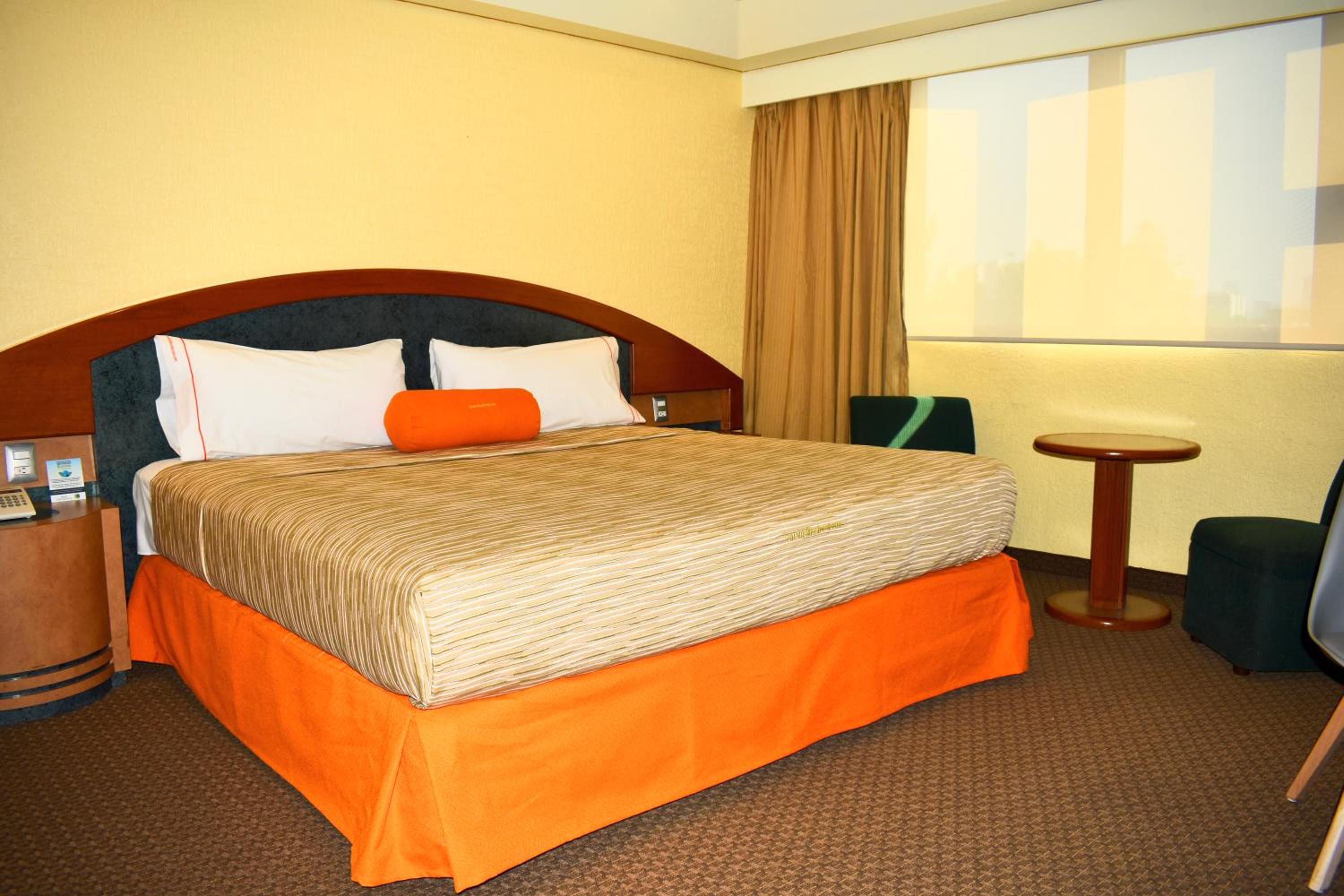 Superior King Room - Photo 2