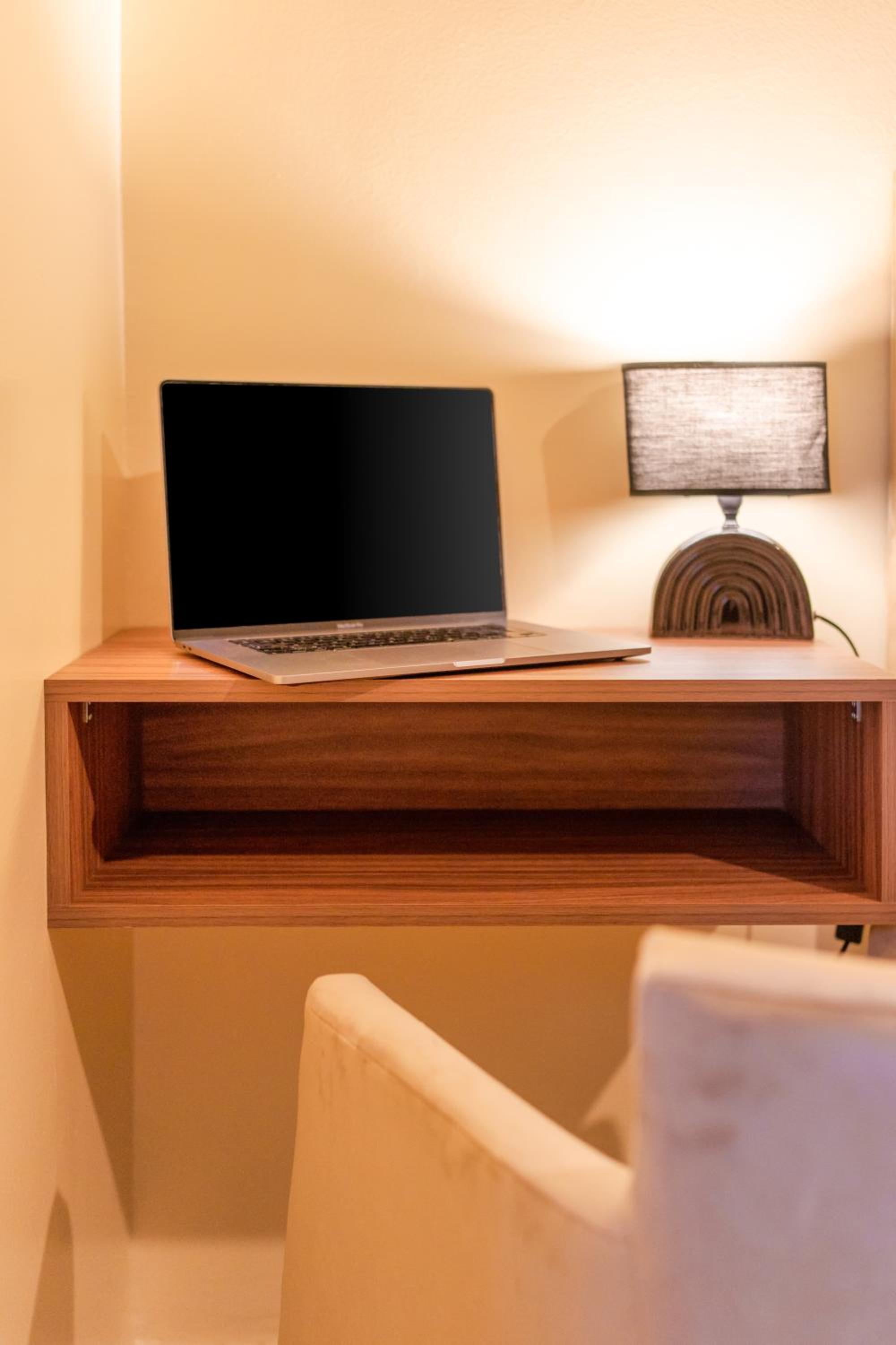 One-Bedroom Apartment - Photo 11