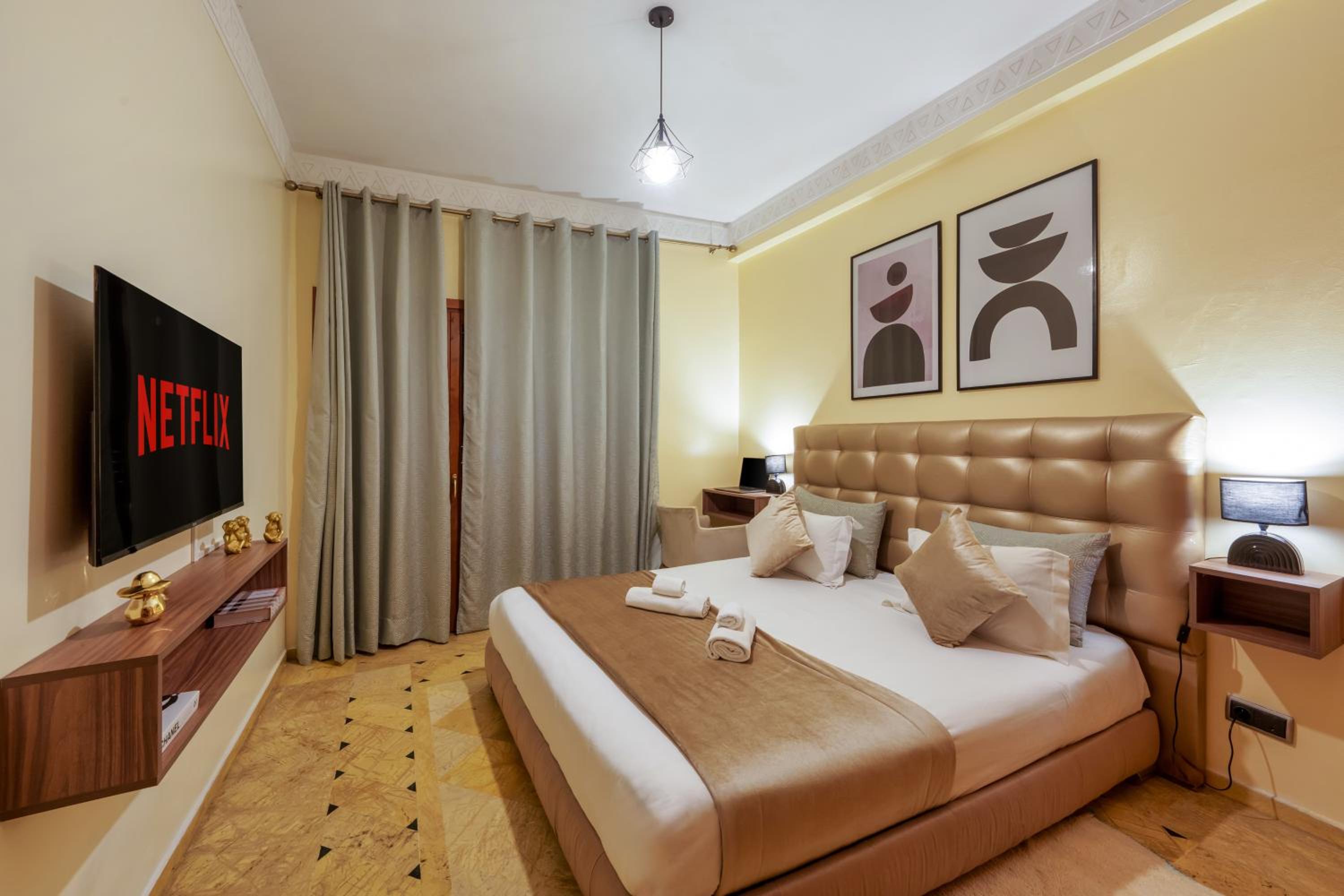 One-Bedroom Apartment - Photo 15