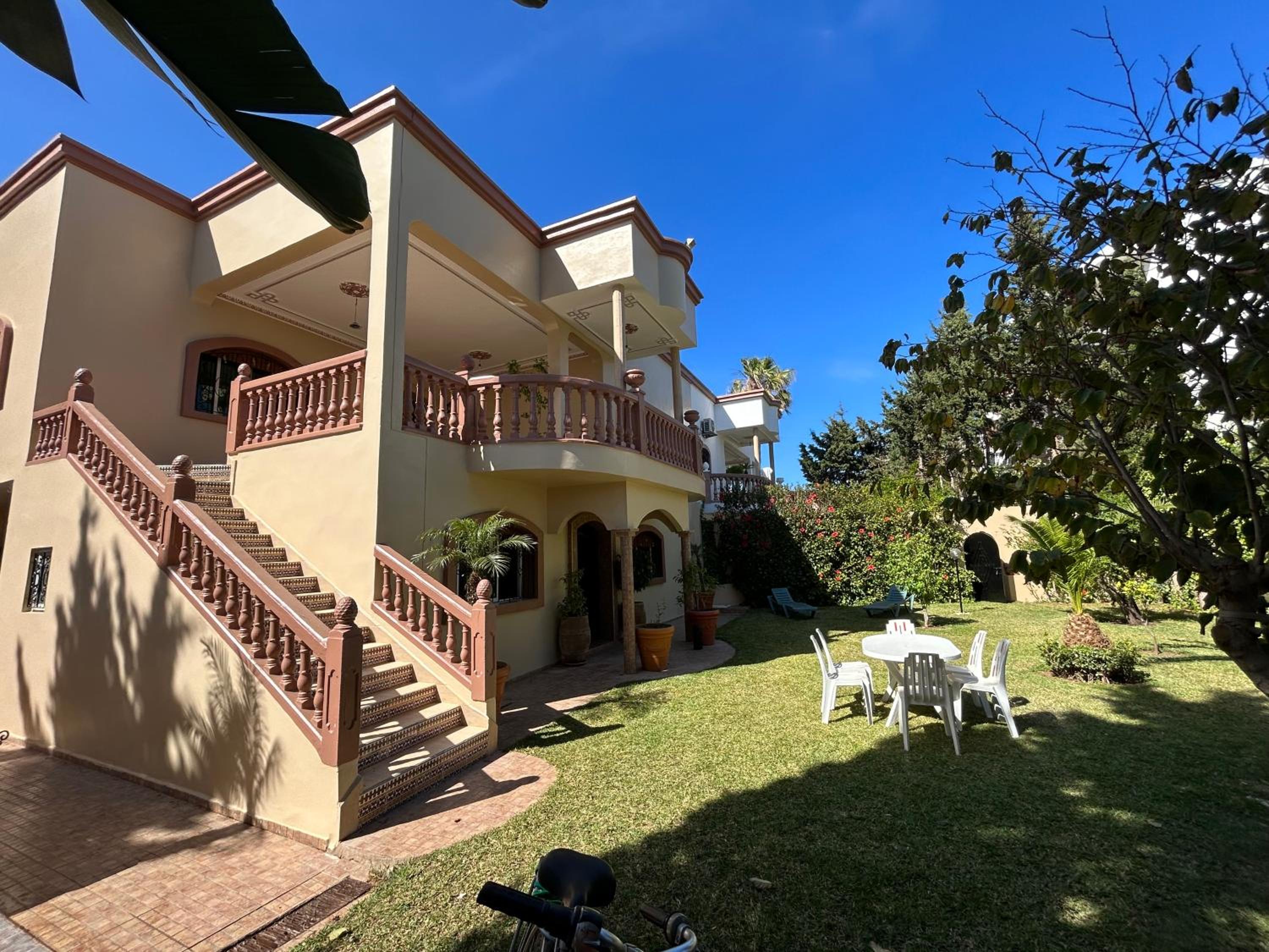 Three-Bedroom Villa photo 3
