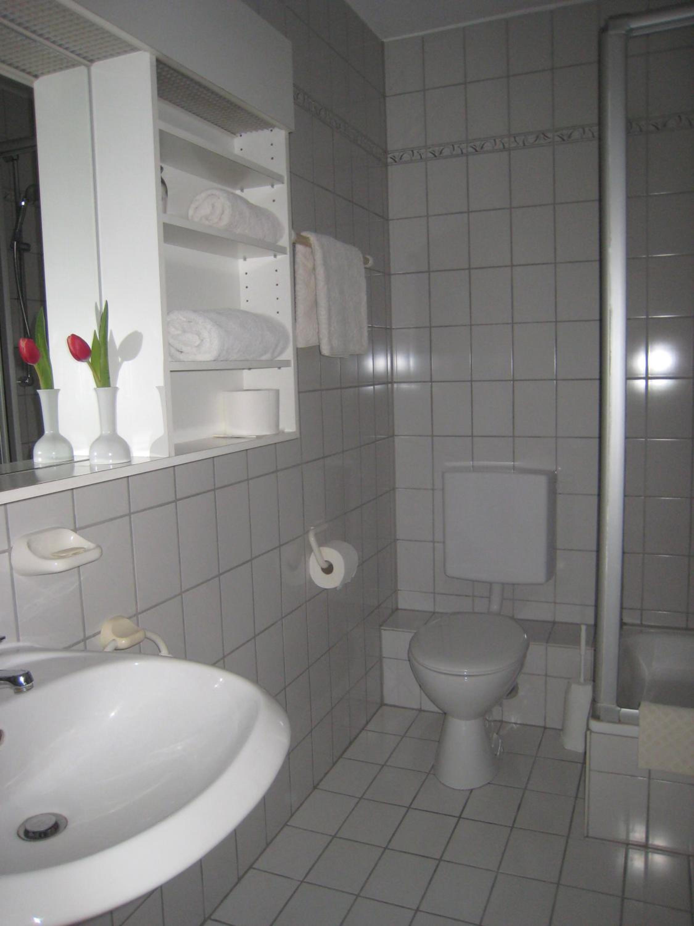 Single Room photo 2