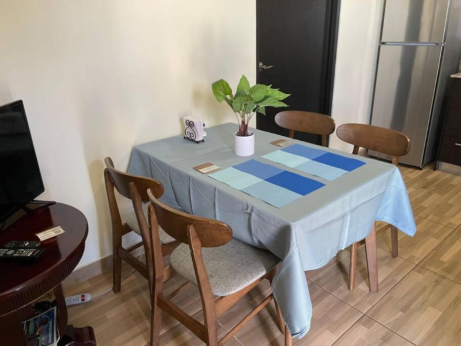 One-Bedroom House photo 2