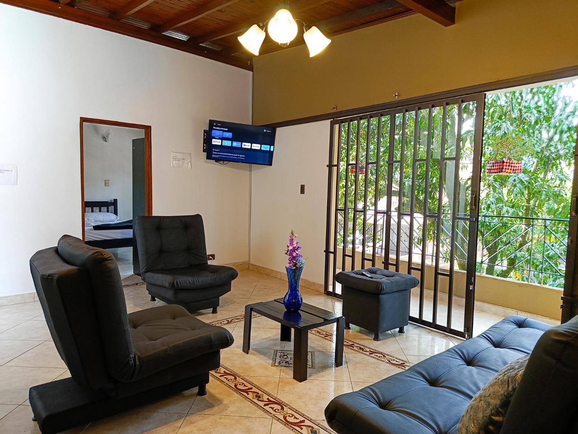 Four-Bedroom House photo 3