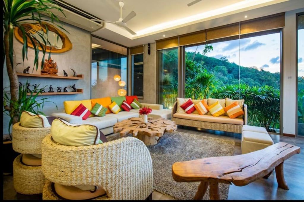 Villa with Sea View photo 2