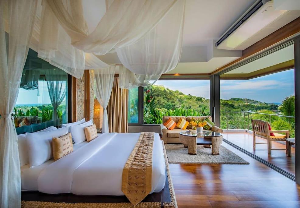 Villa with Sea View photo 1