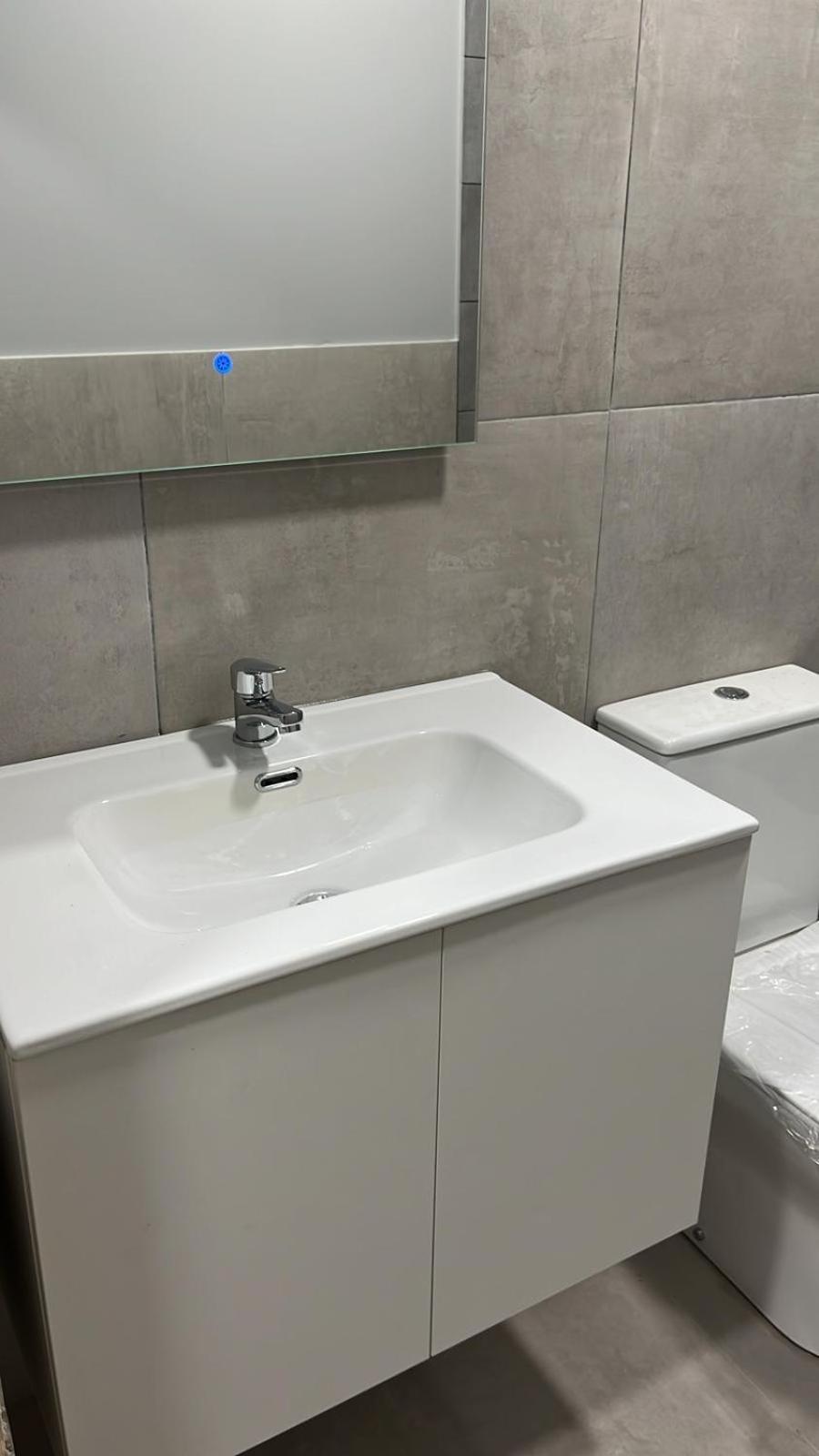 Twin Room with Shared Bathroom photo 2