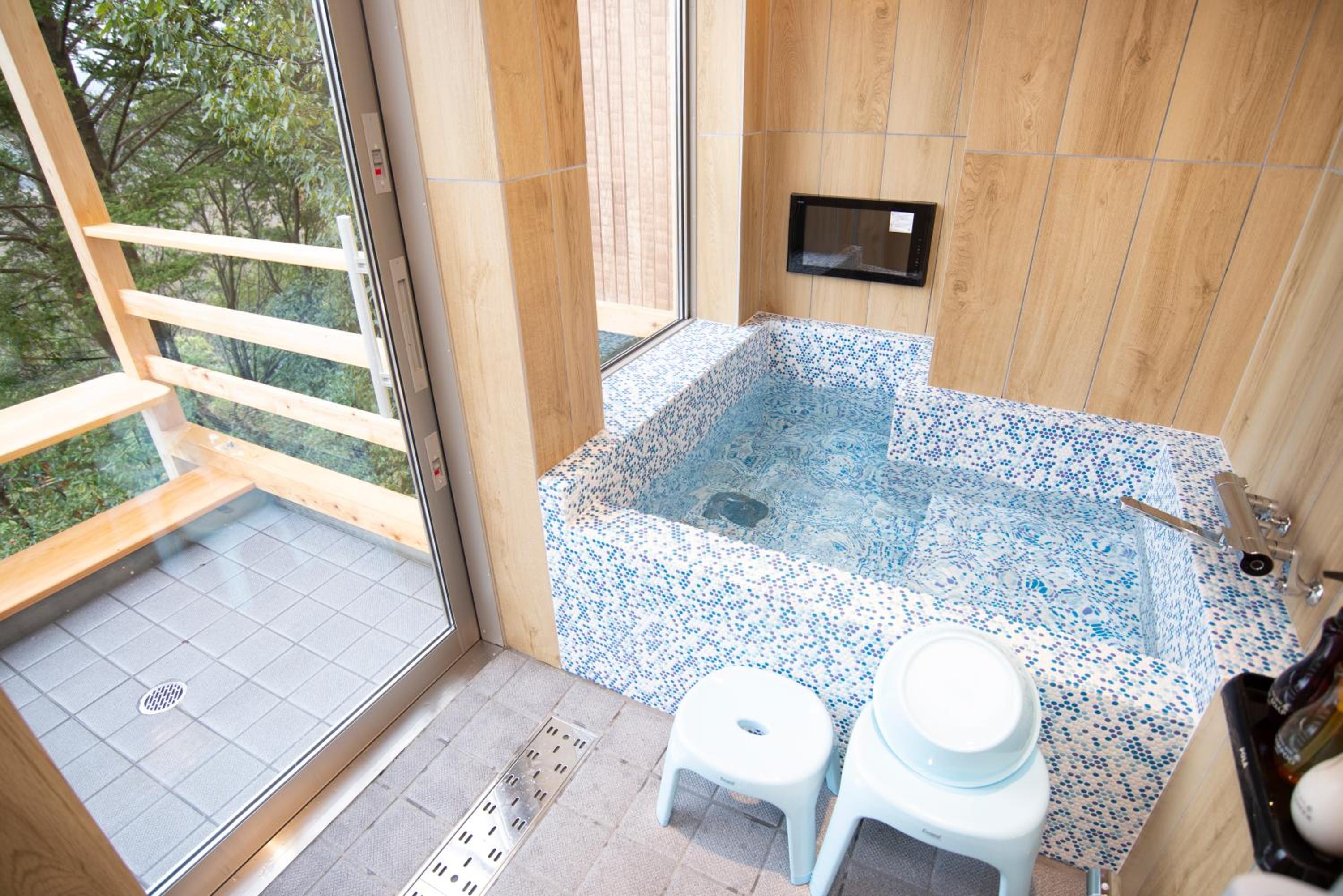 Japanese Style Family Suite 78sqm with Open-Air Bath - Non Smoking thumbnail 5