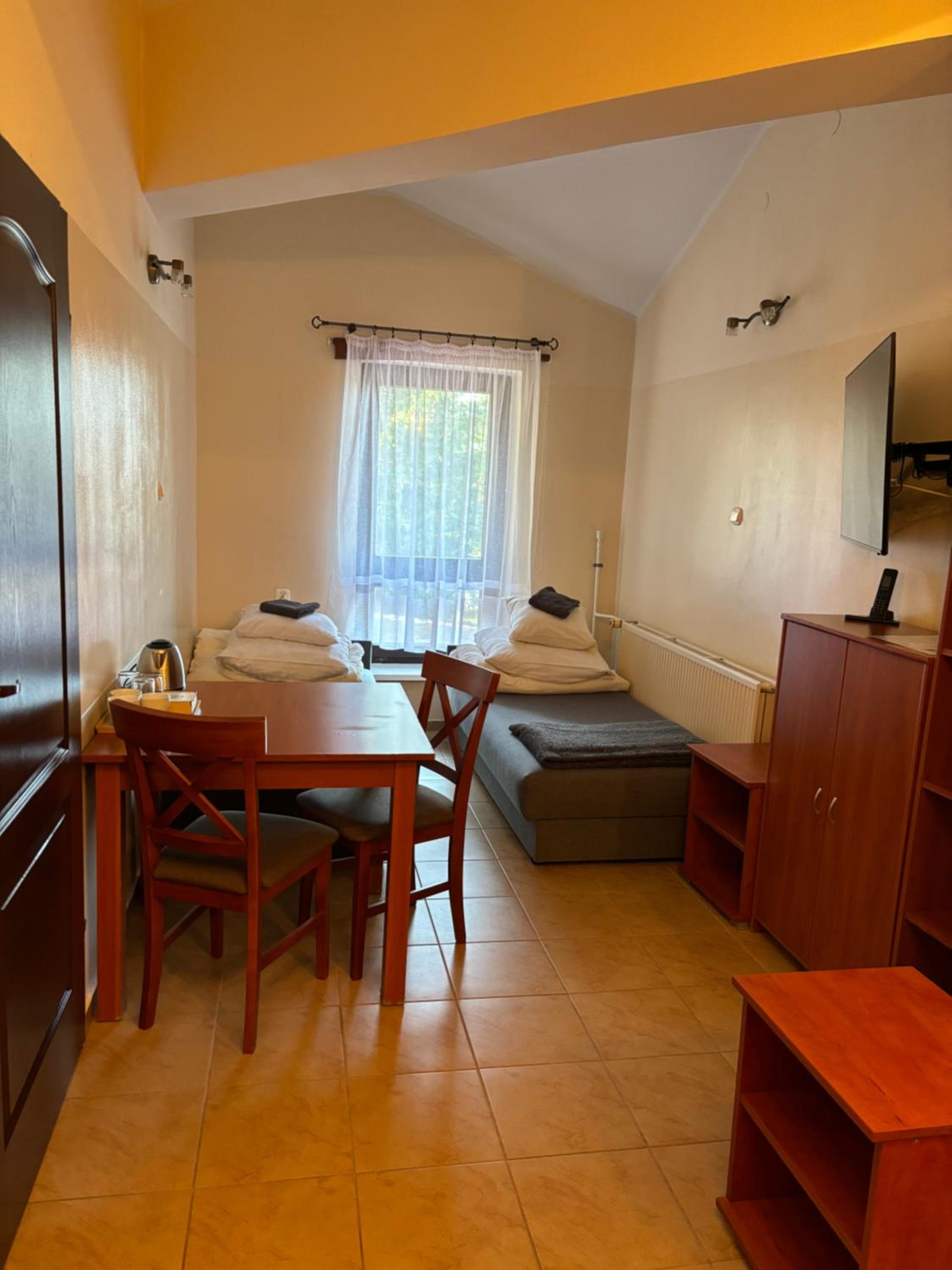 Basic Triple Room